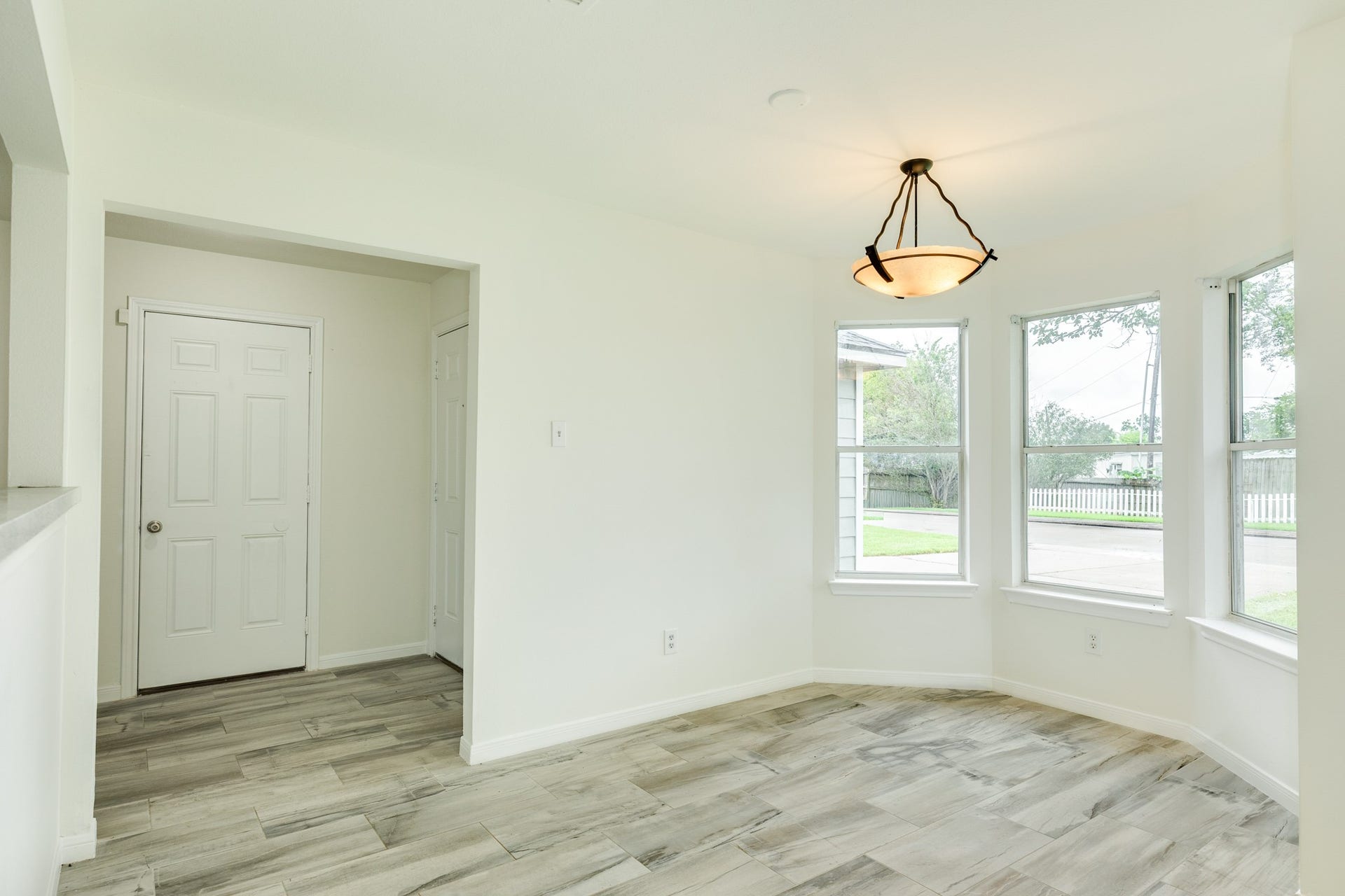 5061 Hauna Lane, Dickinson, TX 77539 5061 Hauna Lane, Dickinson, TX 77539