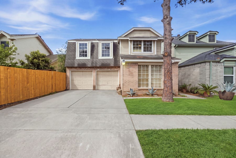 Property photo for 6438 Chatham Island Lane, Houston, TX