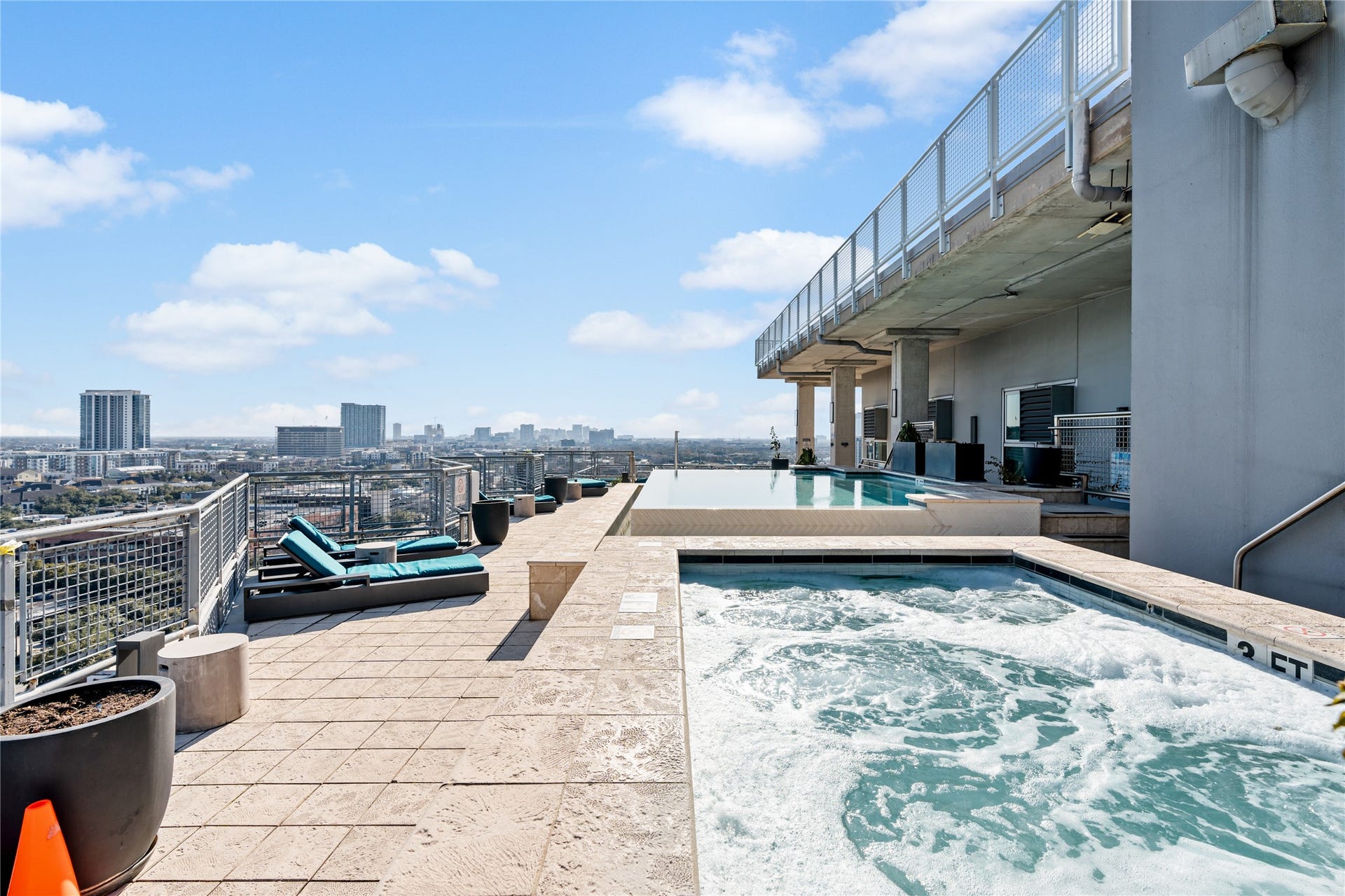 2000 Bagby St Street, #13430, Houston, TX 77002 The rooftop terrace extends the resort style experience with a spa, lounge areas and expansive skyline views, offering a private escape above the city.