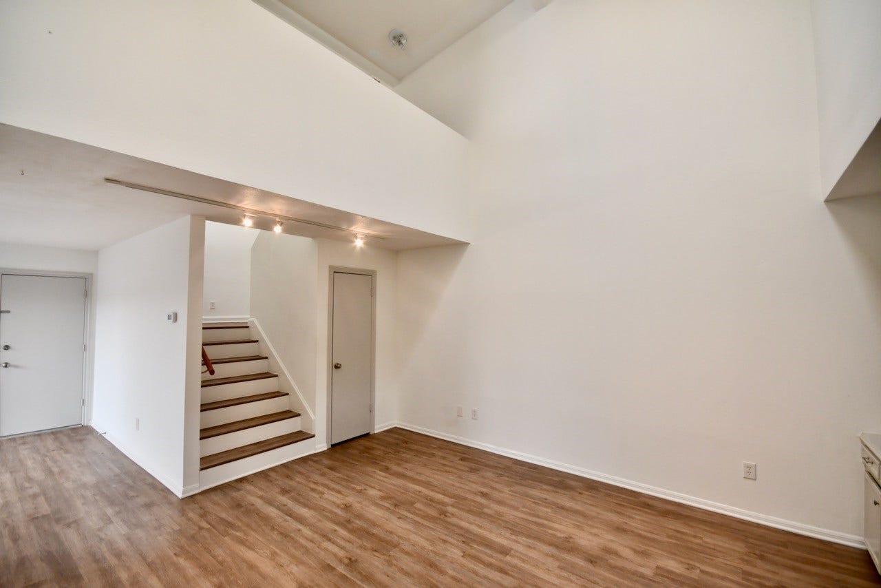 4404 Basswood Lane, Bellaire, TX 77401 4404 Basswood Lane, Bellaire, TX 77401