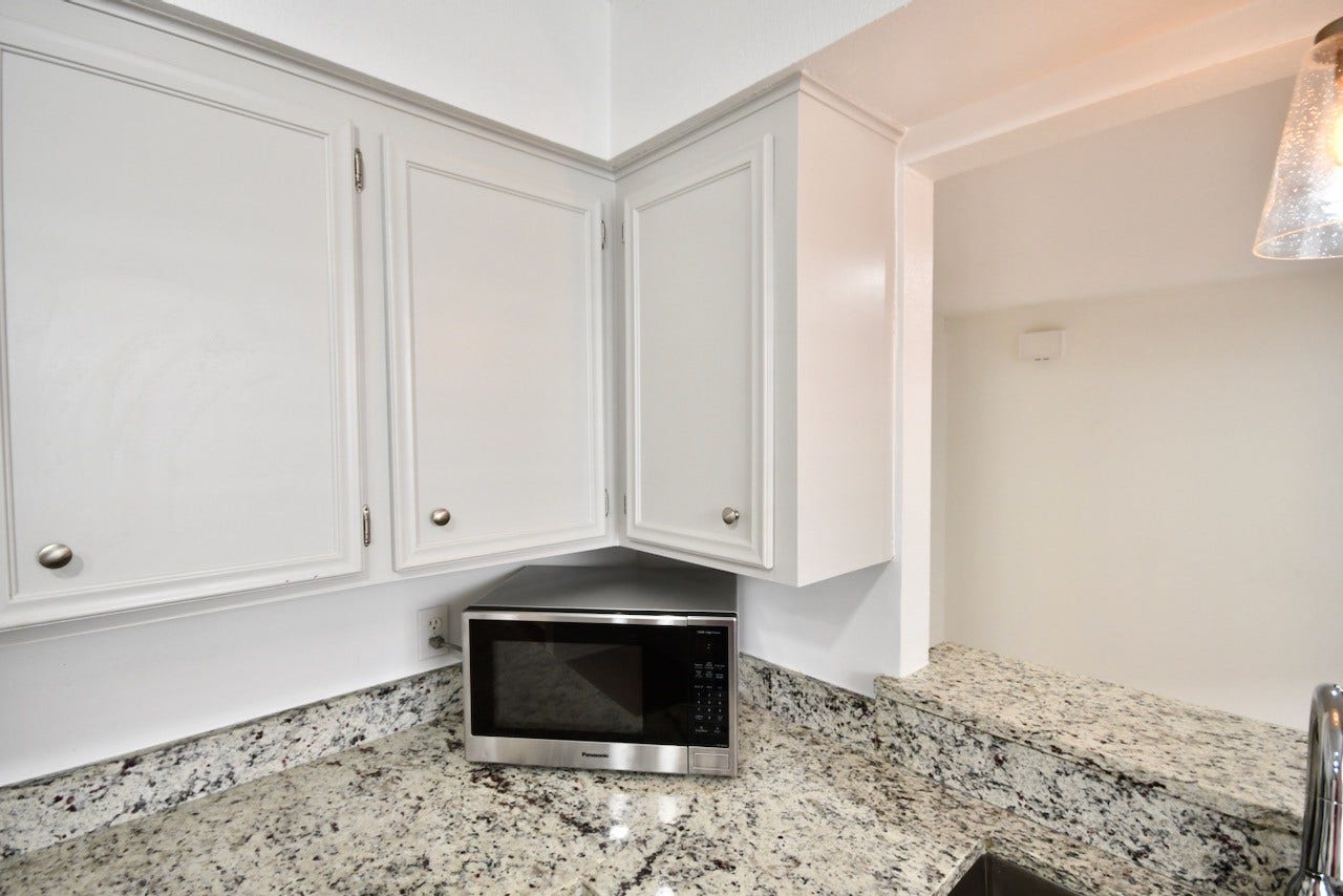 4404 Basswood Lane, Bellaire, TX 77401 4404 Basswood Lane, Bellaire, TX 77401