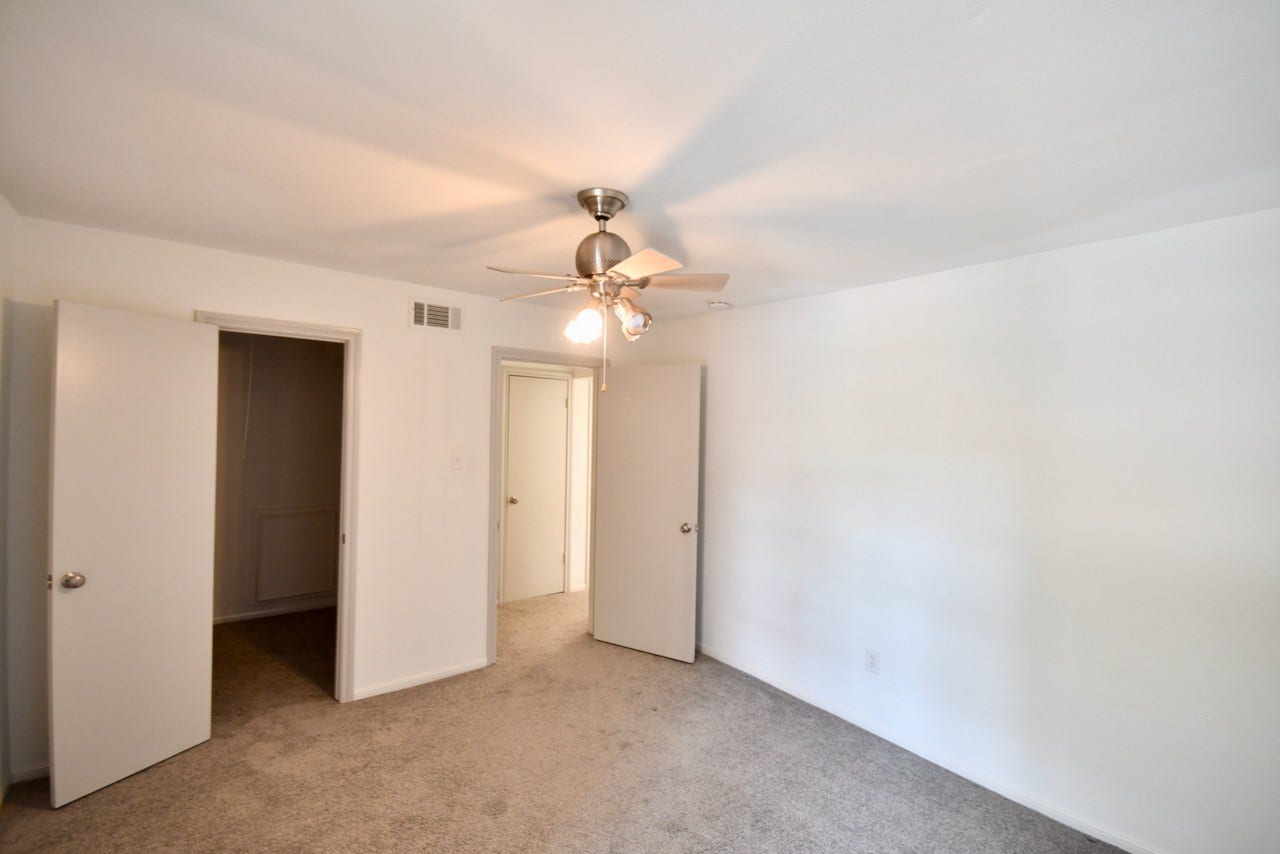4404 Basswood Lane, Bellaire, TX 77401 4404 Basswood Lane, Bellaire, TX 77401
