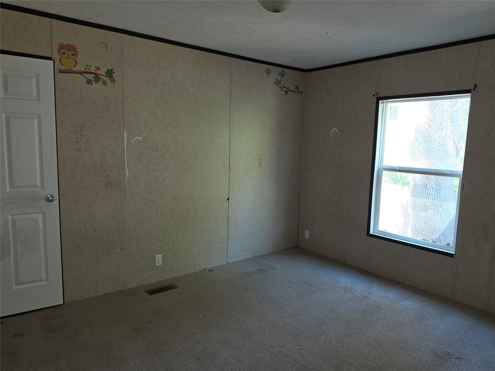 20527 Lake Forest Drive E, Guy, TX 77444