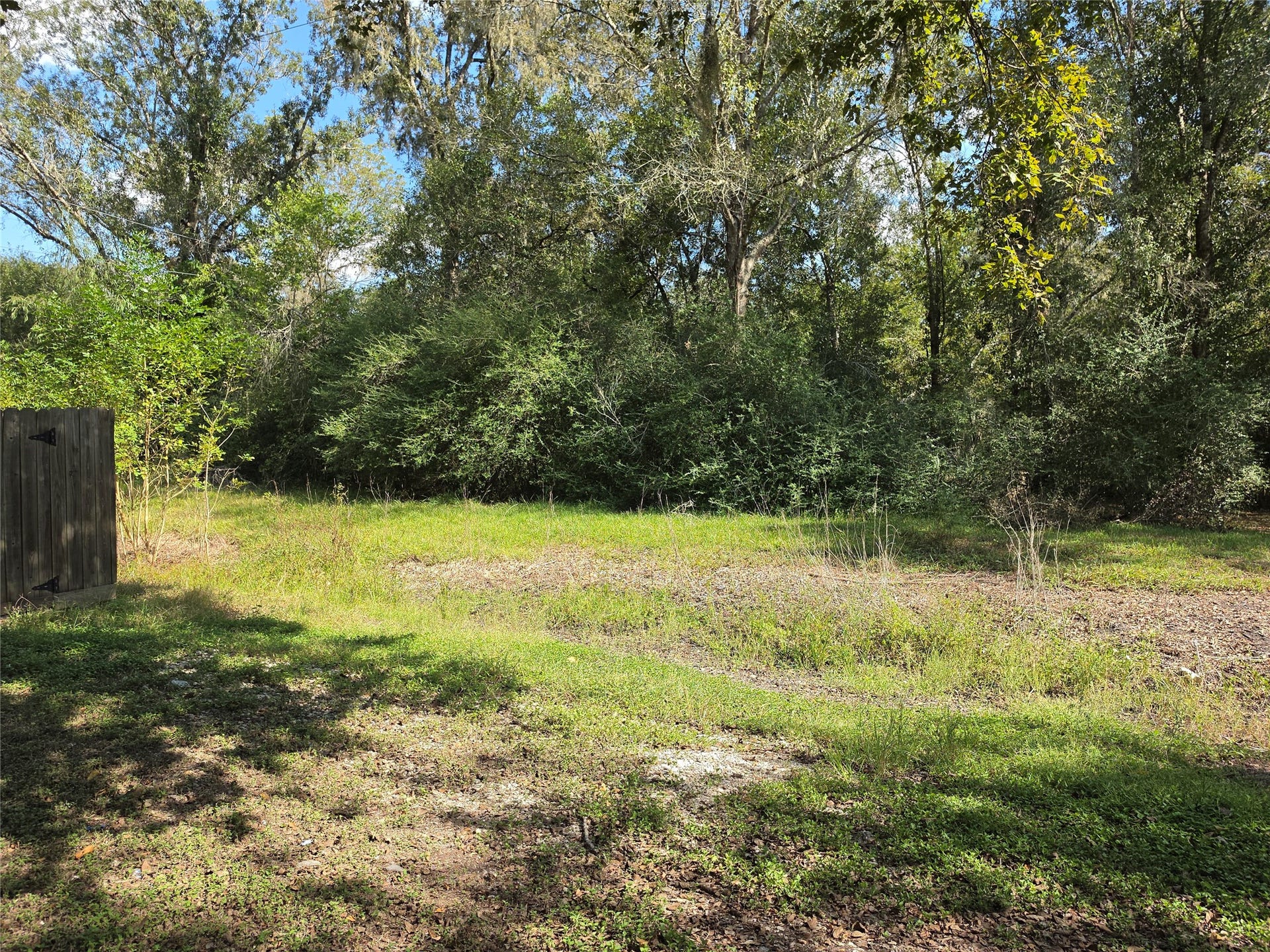 20527 Lake Forest Drive E, Guy, TX 77444