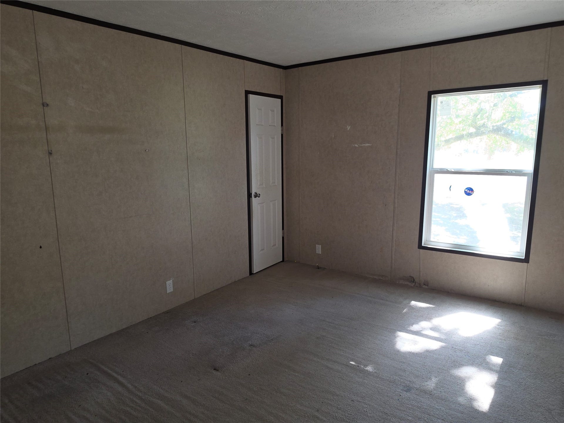 20527 Lake Forest Drive E, Guy, TX 77444