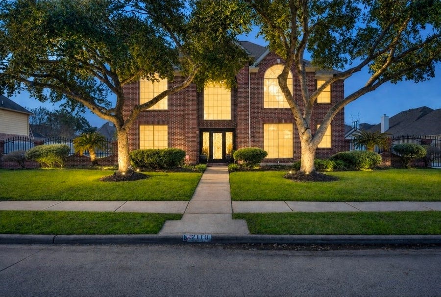 Property photo for 2110 Five Iron Drive, Houston, TX