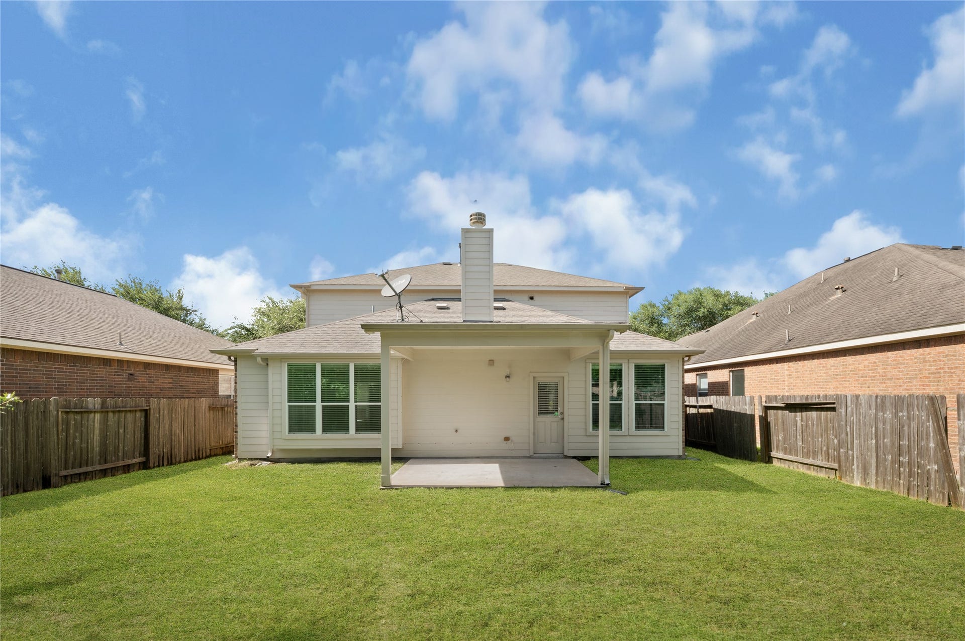 19911 Pemetic Trail, Richmond, TX 77407 Spacious Backyard with covered patio