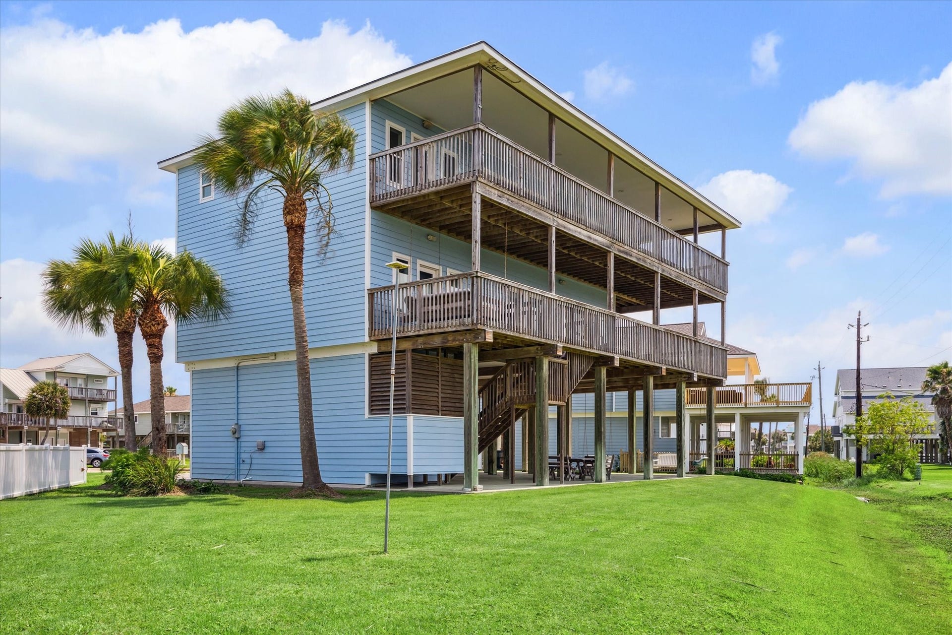 4015 Warchest Court, Galveston, TX 77554 4015 Warchest Court, Galveston, TX 77554