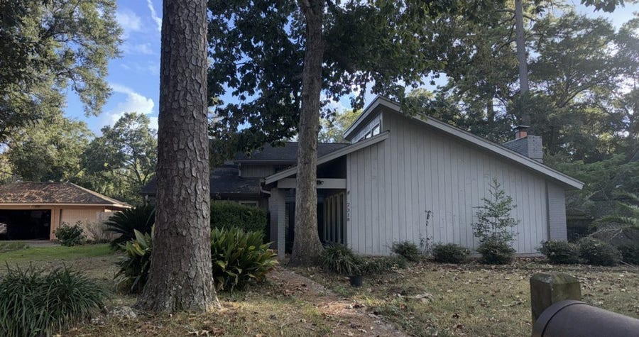 Property photo for 2318 Parkdale Drive, Houston, TX