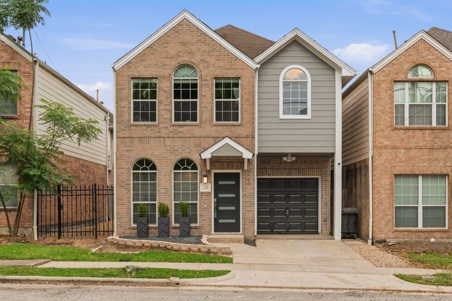 Property photo for 226 Sydnor Street, Houston, TX