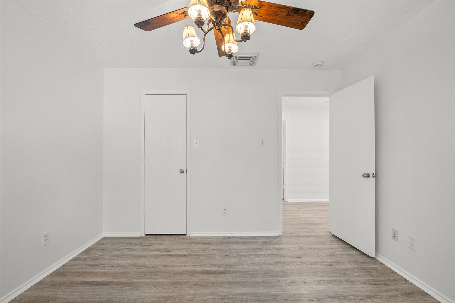 115 S Vesper Bend Circle, Spring, TX 77382 115 S Vesper Bend Circle, Spring, TX 77382