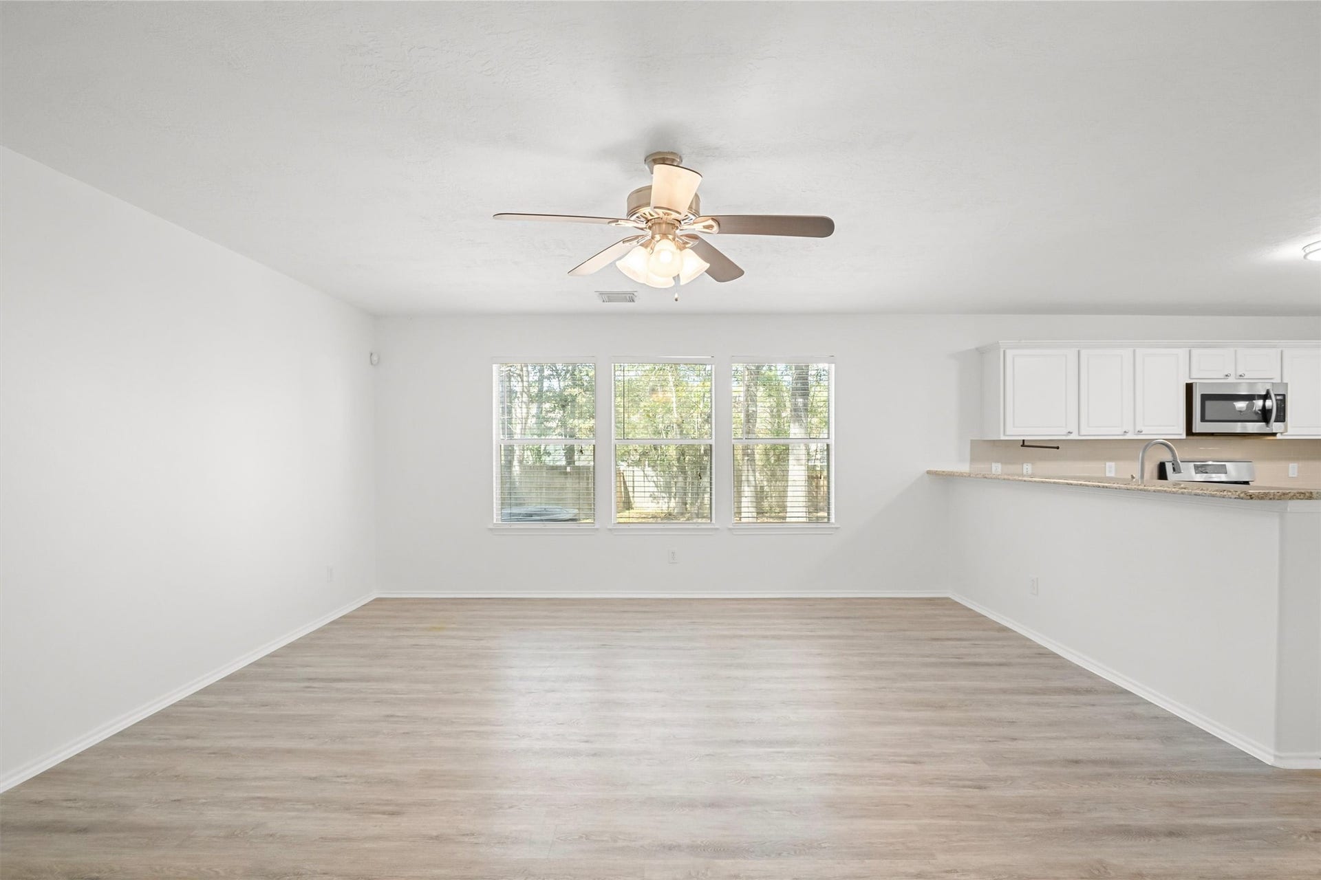 115 S Vesper Bend Circle, Spring, TX 77382 115 S Vesper Bend Circle, Spring, TX 77382
