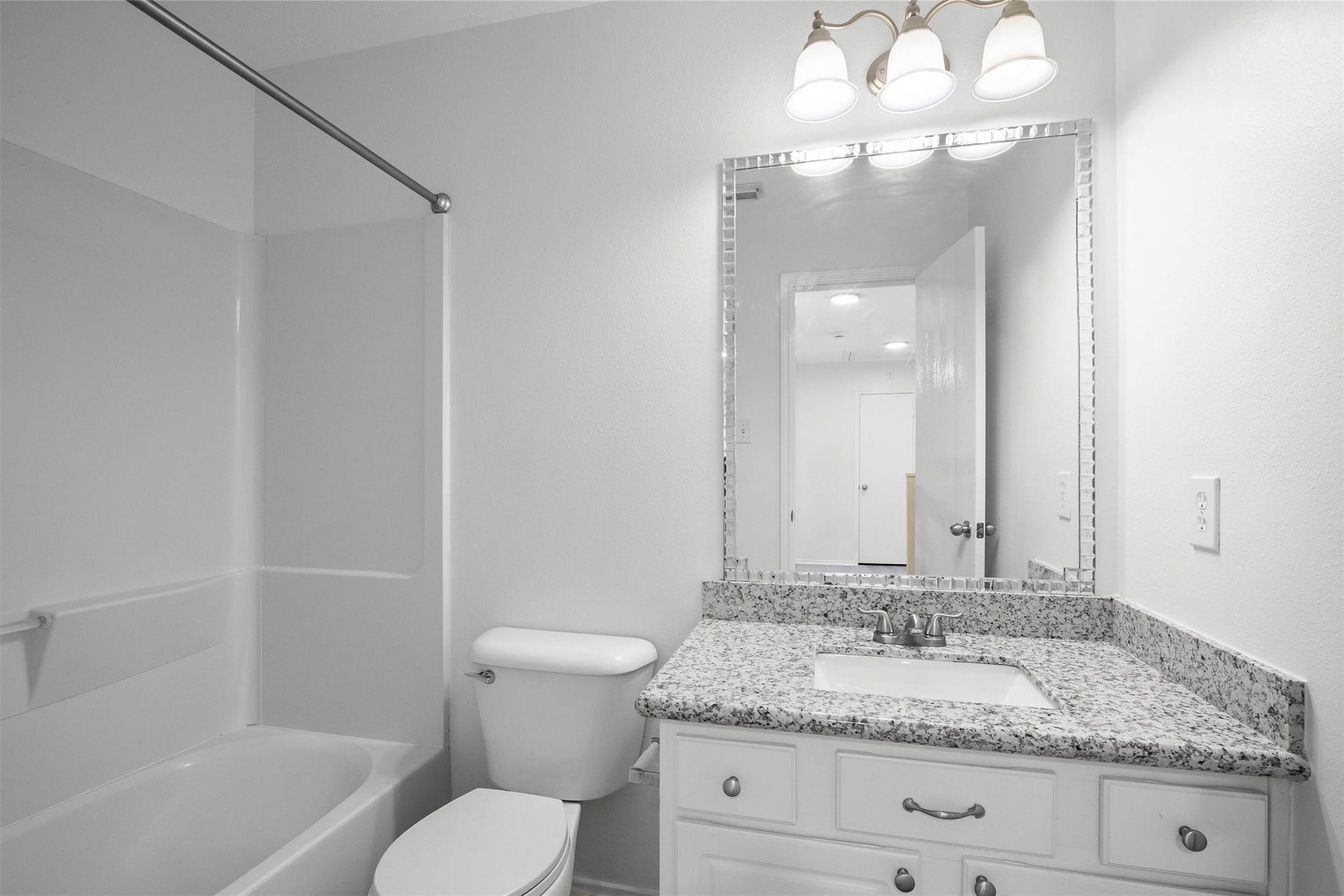 115 S Vesper Bend Circle, Spring, TX 77382 115 S Vesper Bend Circle, Spring, TX 77382