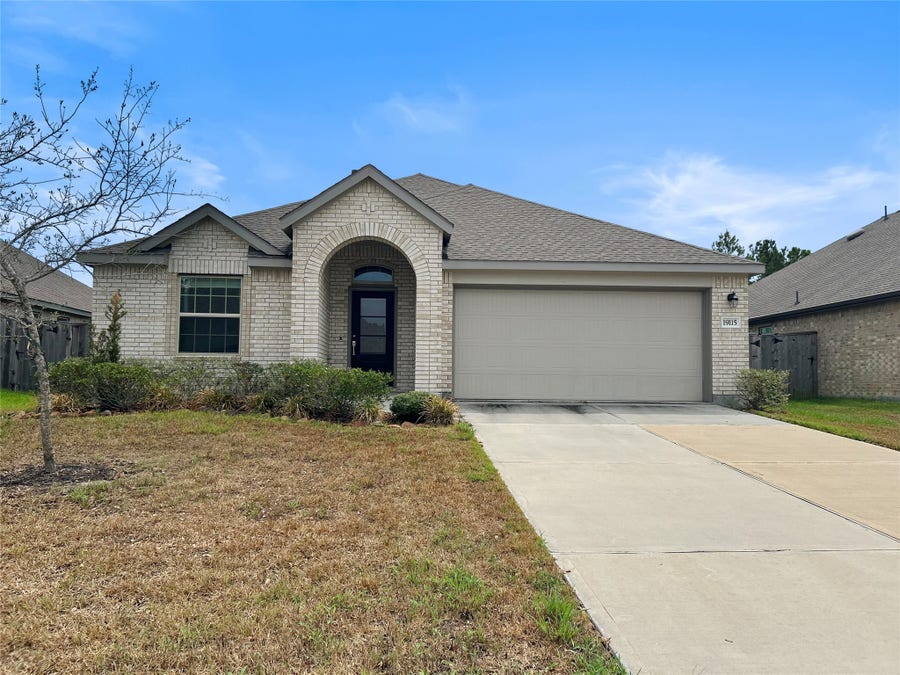 Property photo for 19115 Pinewood Grove Trail, New Caney, TX