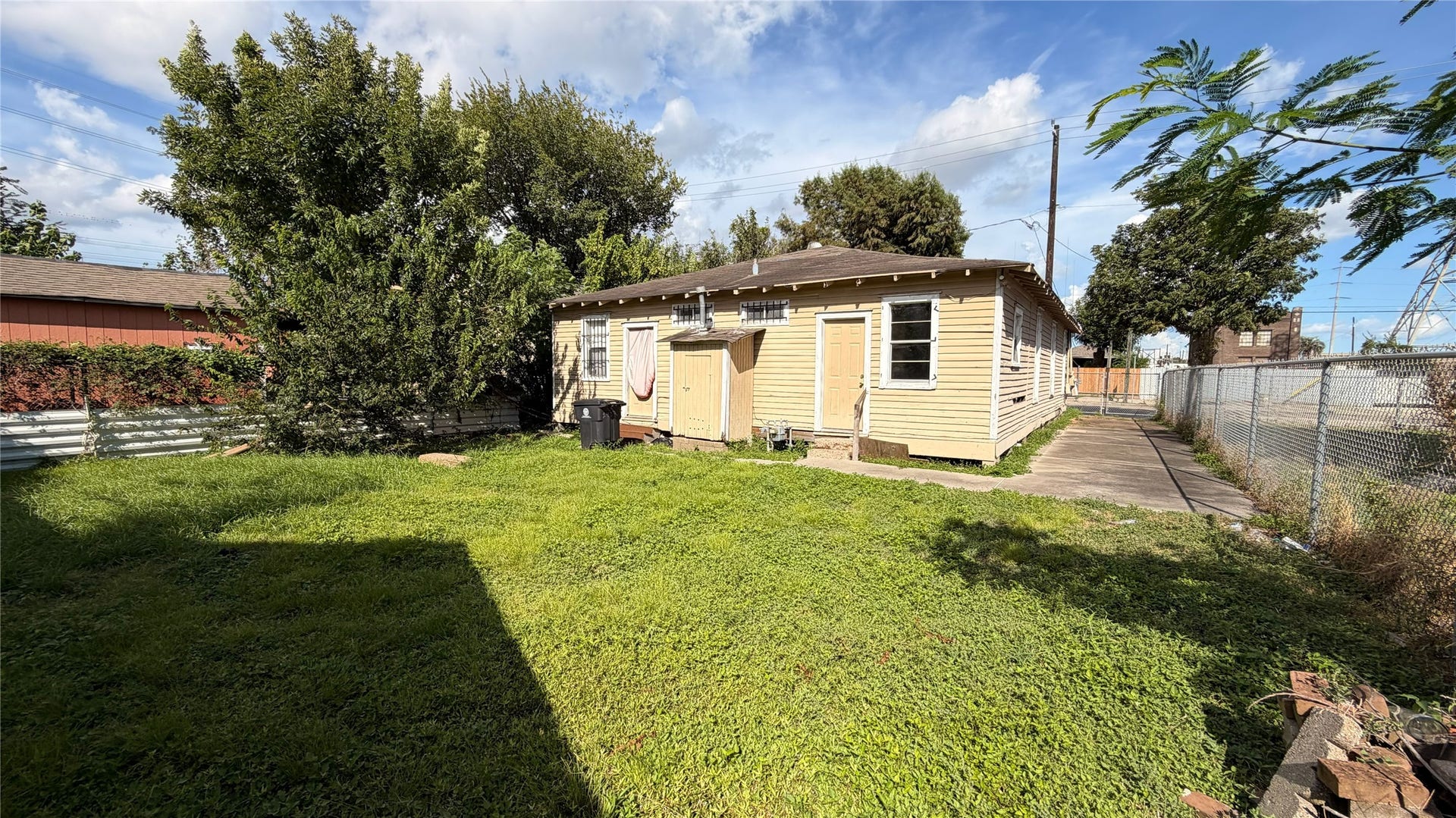 2409 Elysian Street, Houston, TX 77009