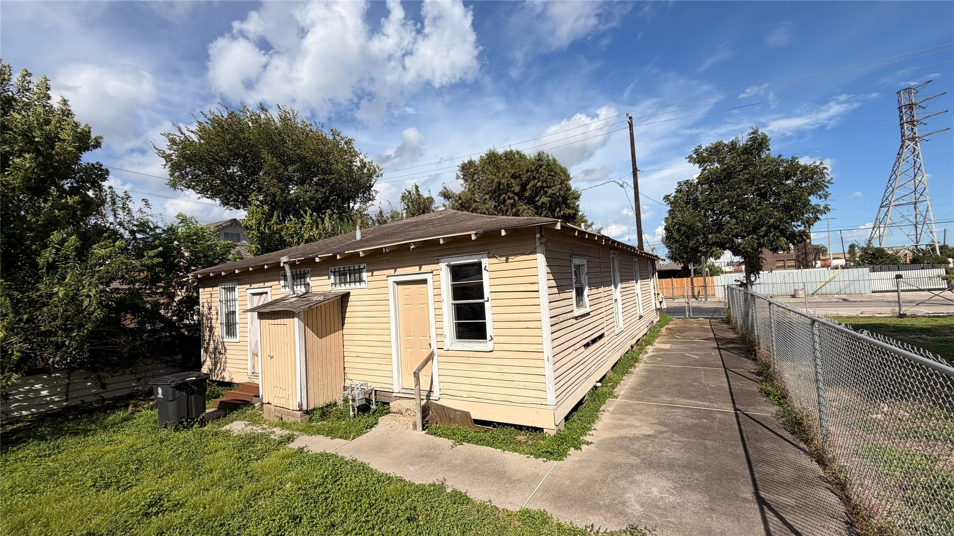 2409 Elysian Street, Houston, TX 77009