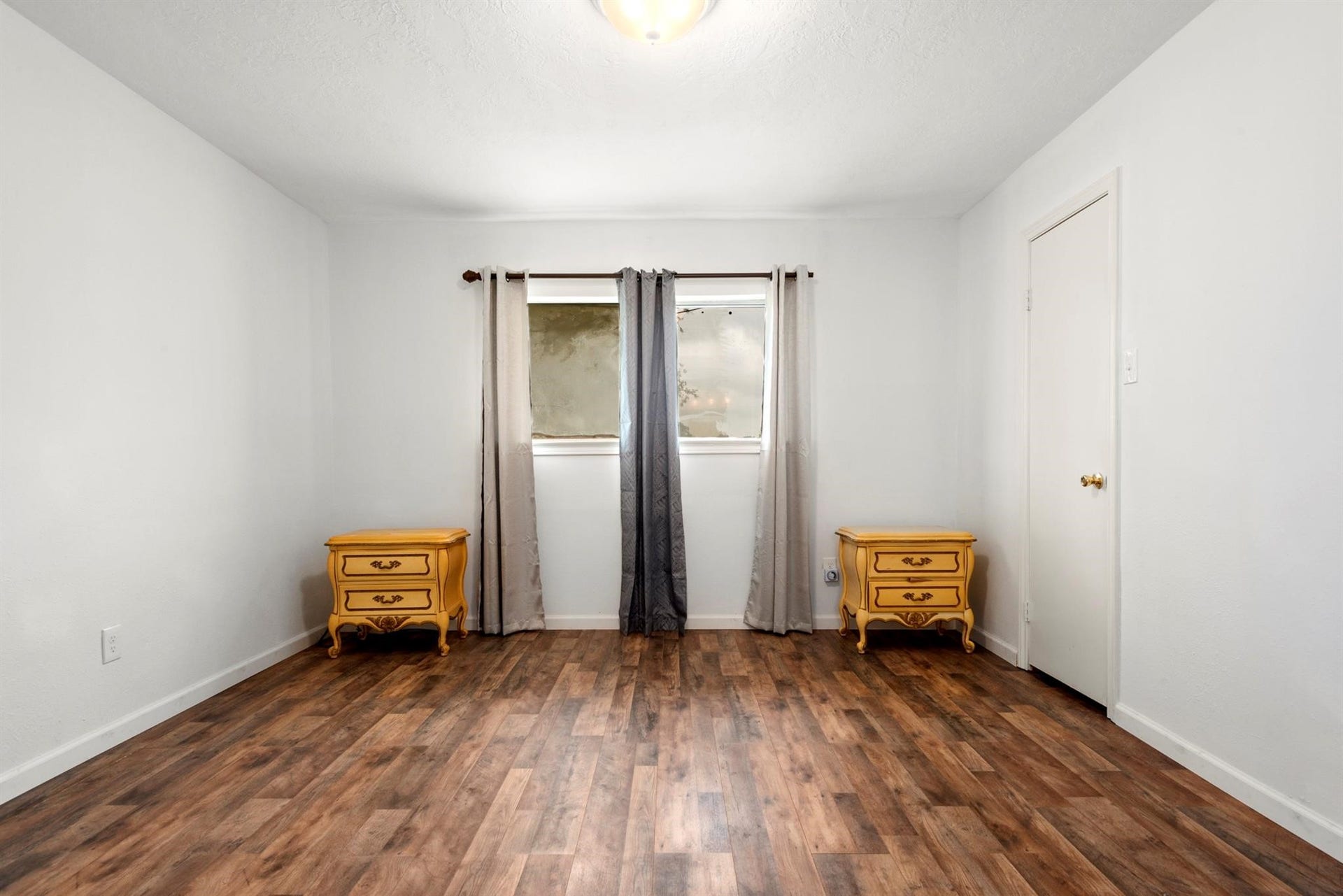 318 County Road 296d, Alvin, TX 77511 318 County Road 296d, Alvin, TX 77511