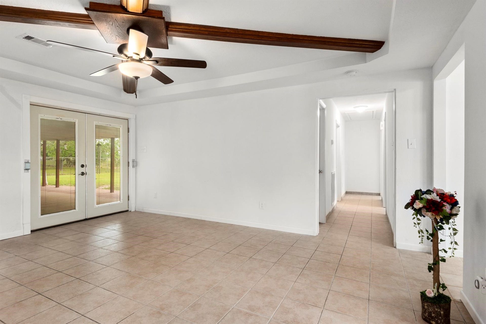 318 County Road 296d, Alvin, TX 77511 318 County Road 296d, Alvin, TX 77511