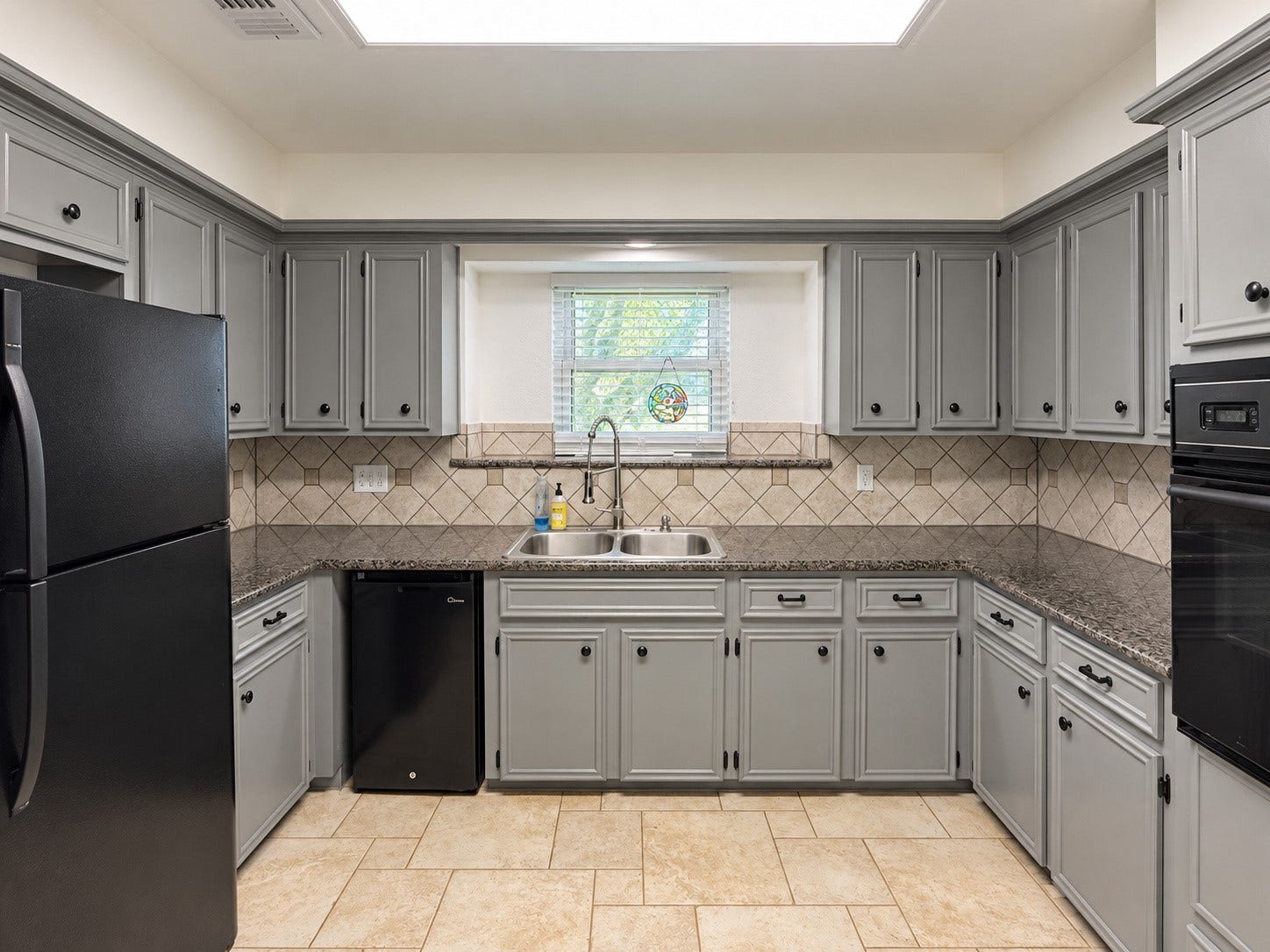 6102 Canada Drive, Pasadena, TX 77505