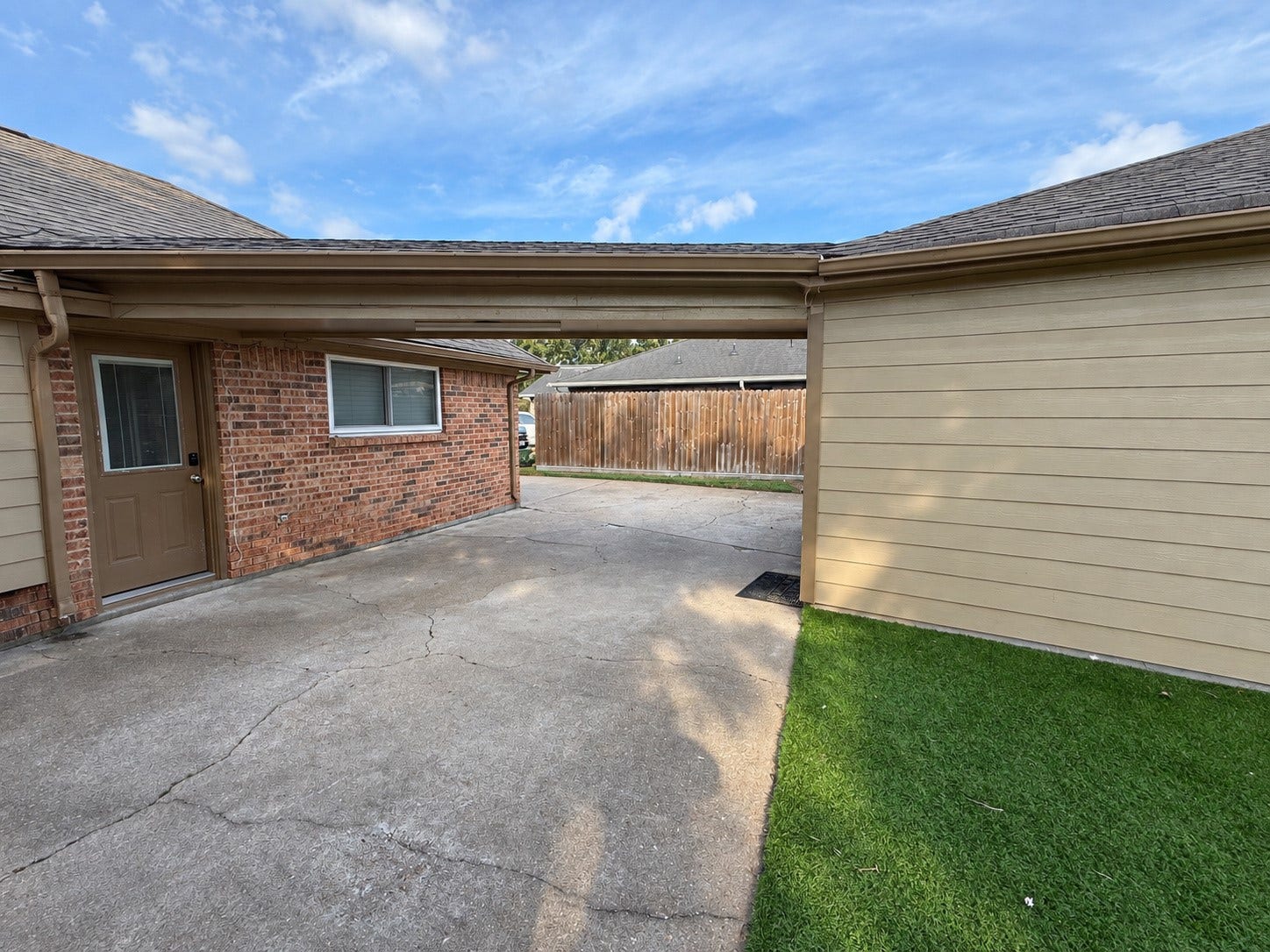 6102 Canada Drive, Pasadena, TX 77505