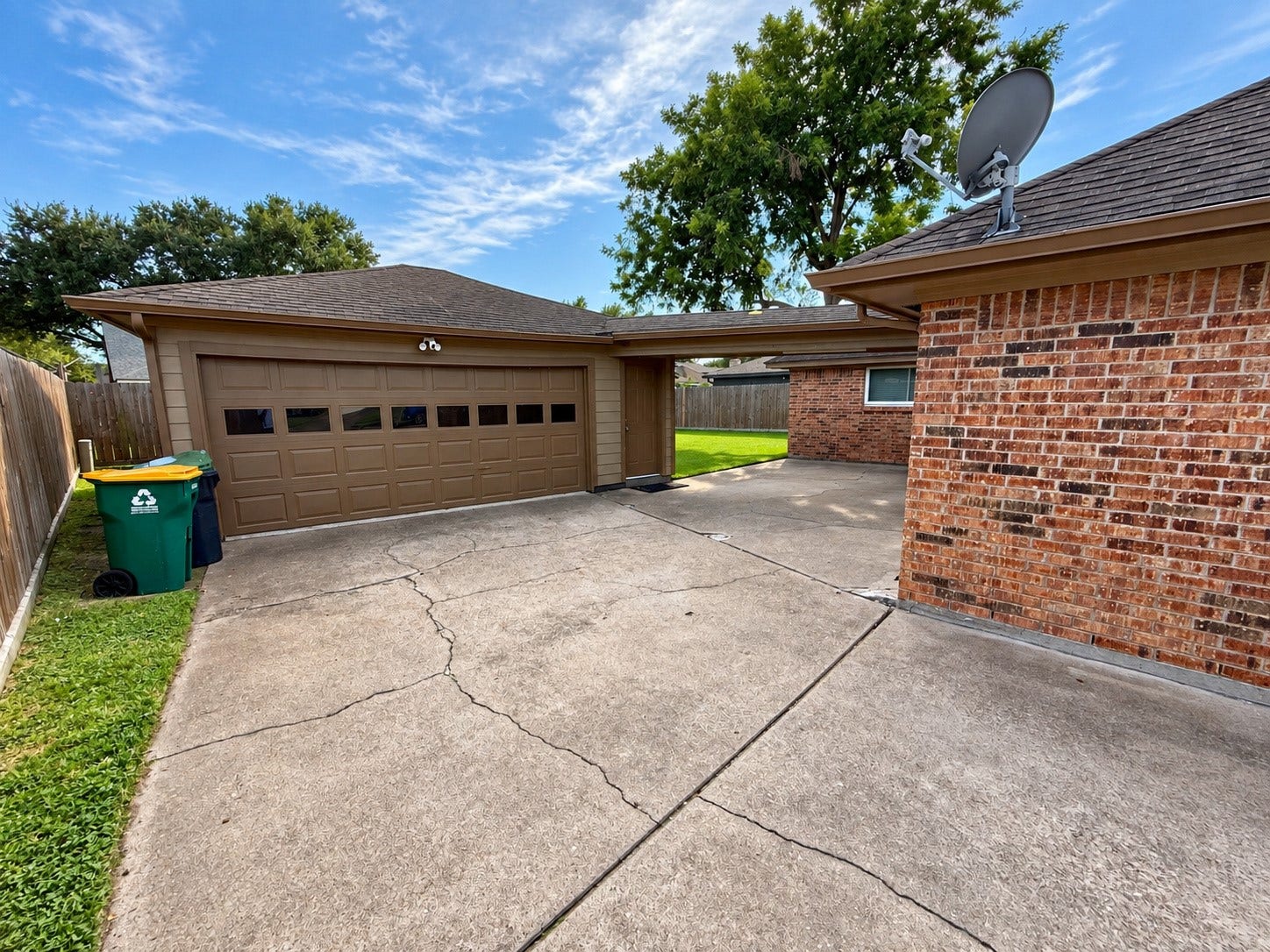 6102 Canada Drive, Pasadena, TX 77505
