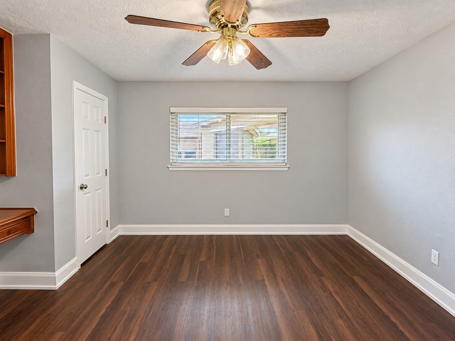 6102 Canada Drive, Pasadena, TX 77505