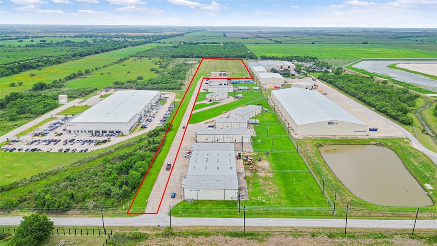 Property photo for 2245 Randon Dyer Road, Rosenberg, TX