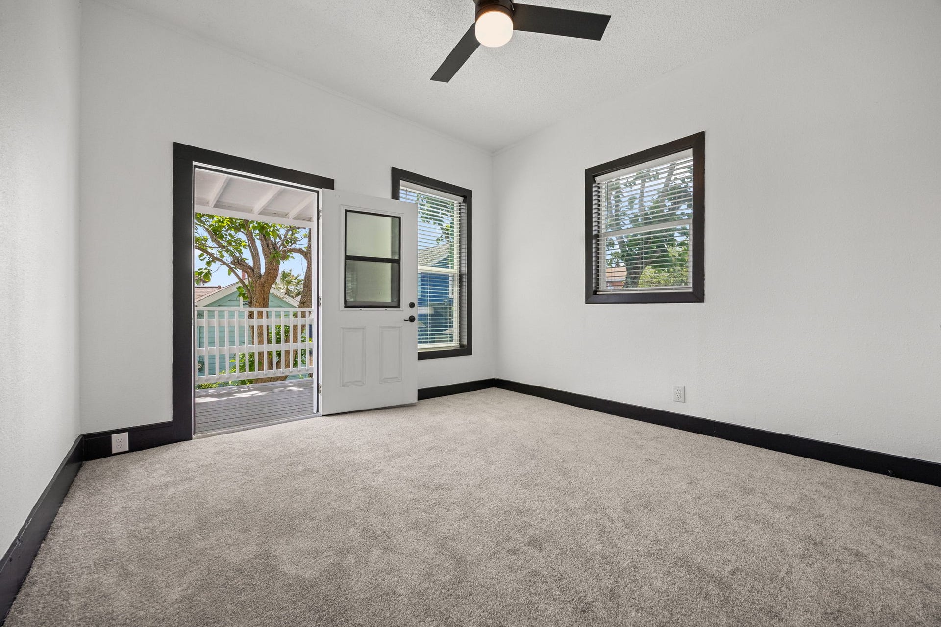 1913 30th Street, Galveston, TX 77550 1913 30th Street, Galveston, TX 77550