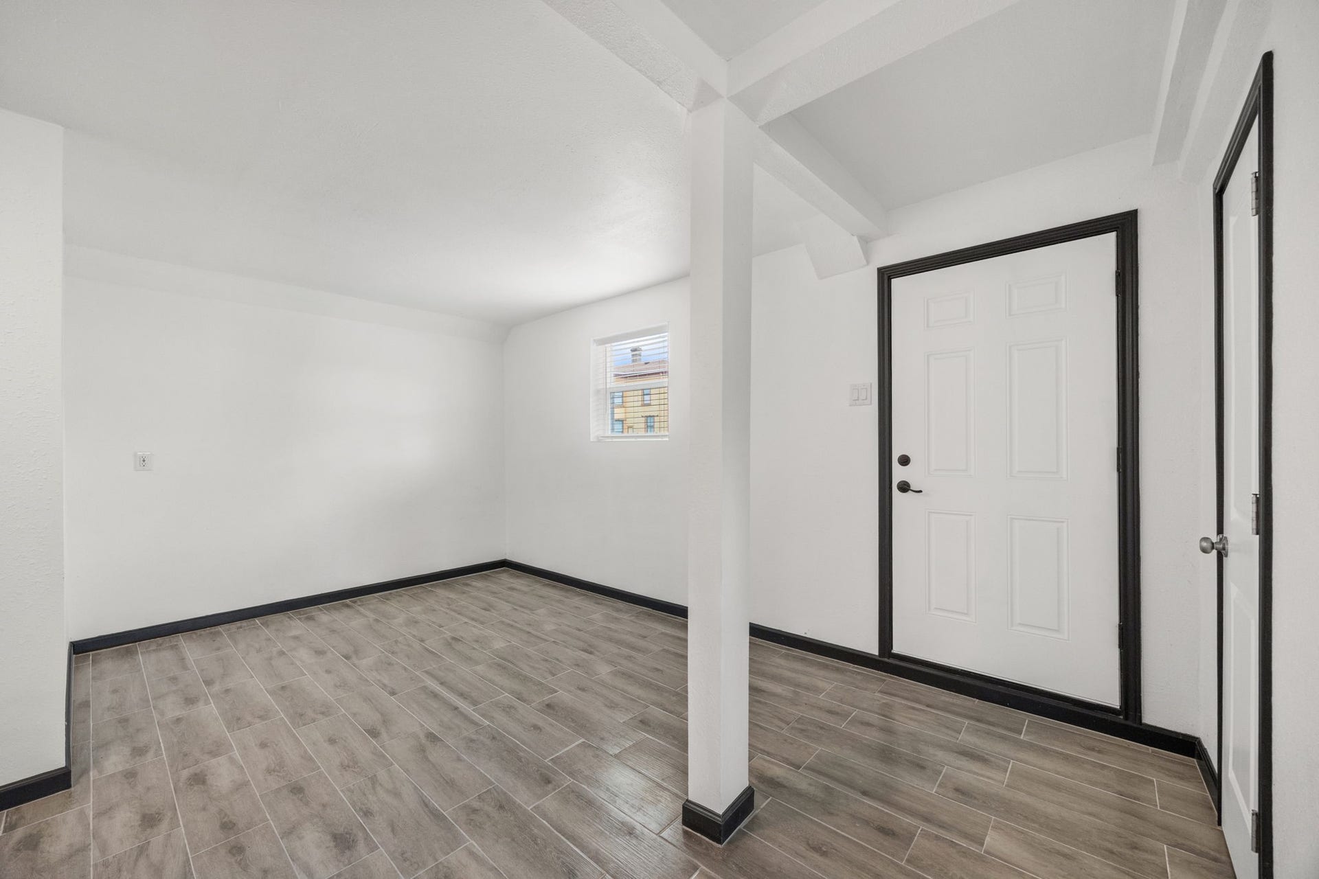 1913 30th Street, Galveston, TX 77550 1913 30th Street, Galveston, TX 77550