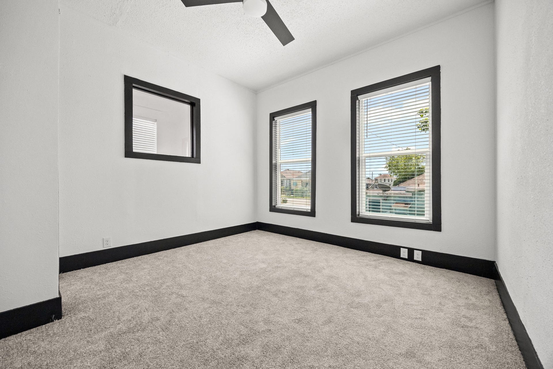 1913 30th Street, Galveston, TX 77550 1913 30th Street, Galveston, TX 77550