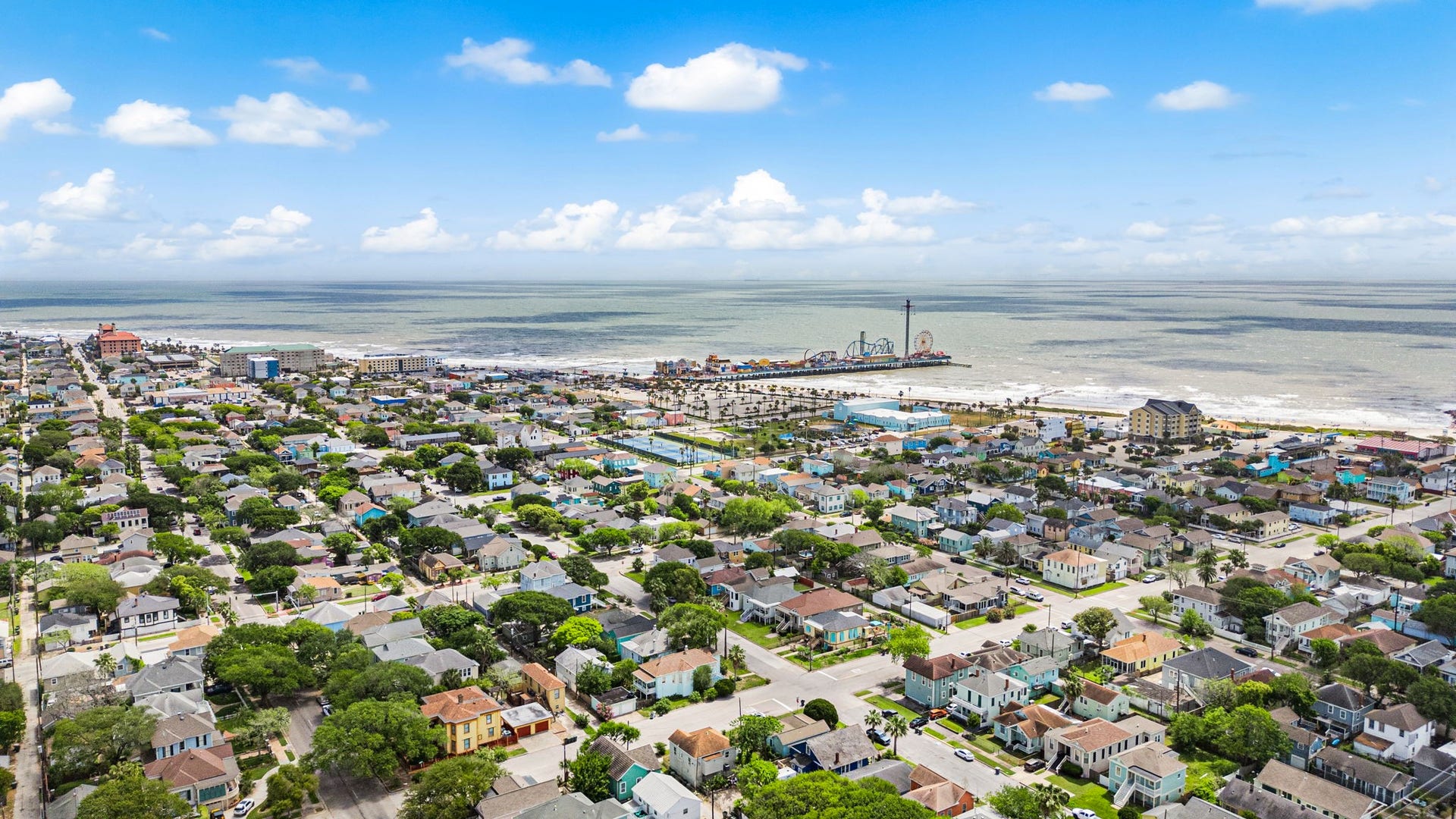 1913 30th Street, Galveston, TX 77550 1913 30th Street, Galveston, TX 77550
