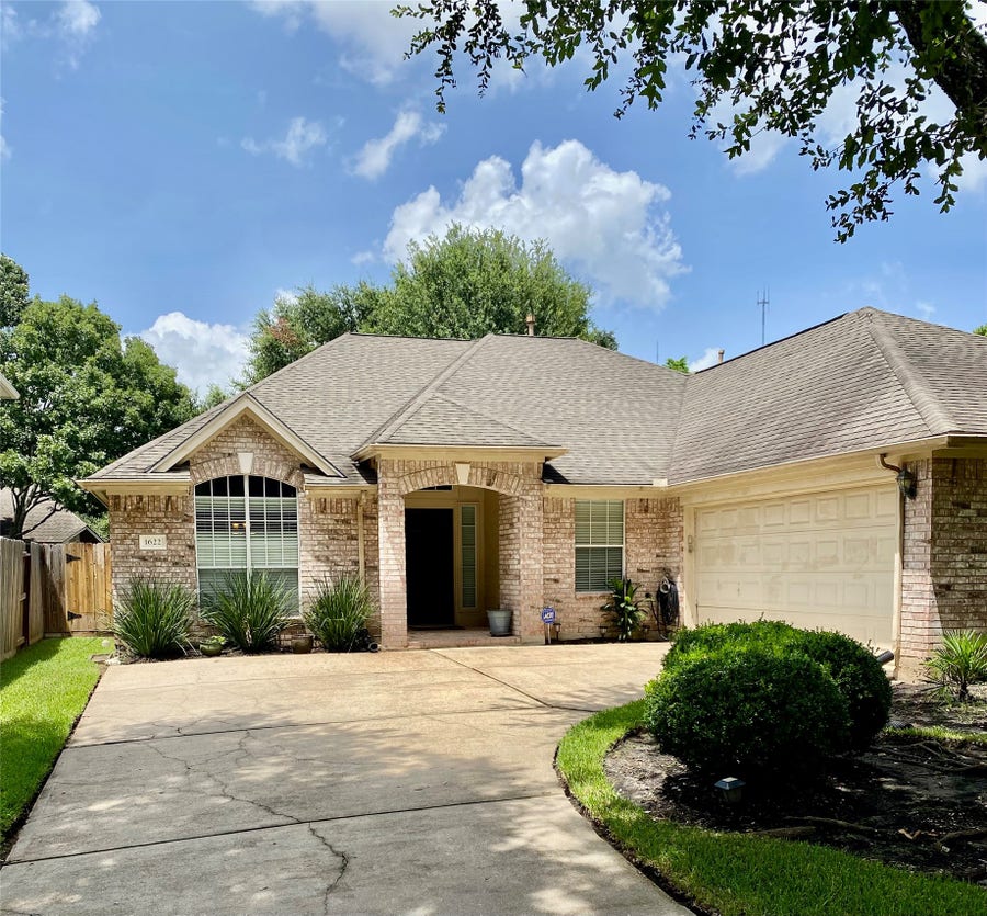 Property photo for 1622 Parkview Lane, Missouri City, TX