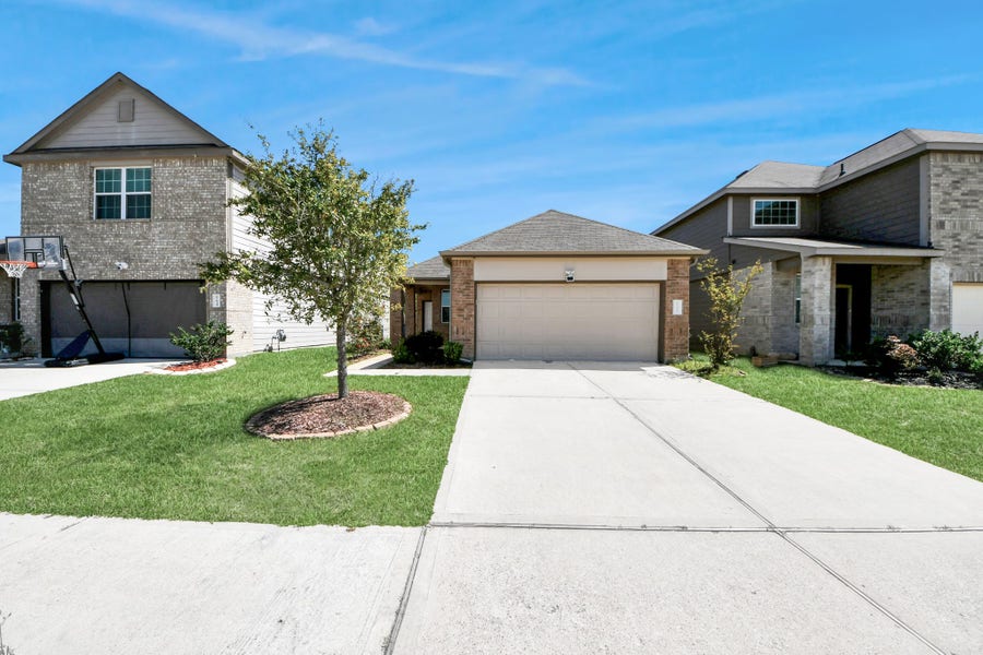 Property photo for 17630 Holroyd Road, Humble, TX
