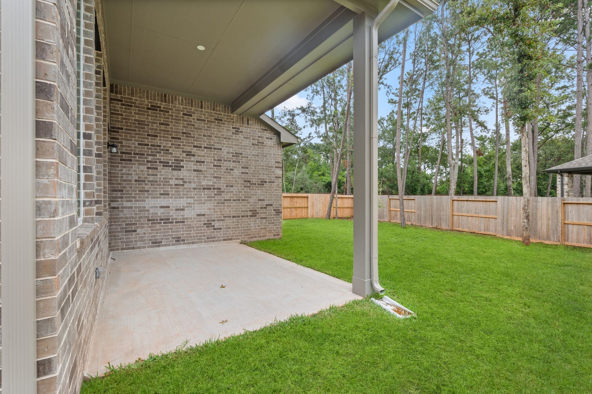 139 Alder Wood Terrace Court, Willis, TX 77318 representative photo