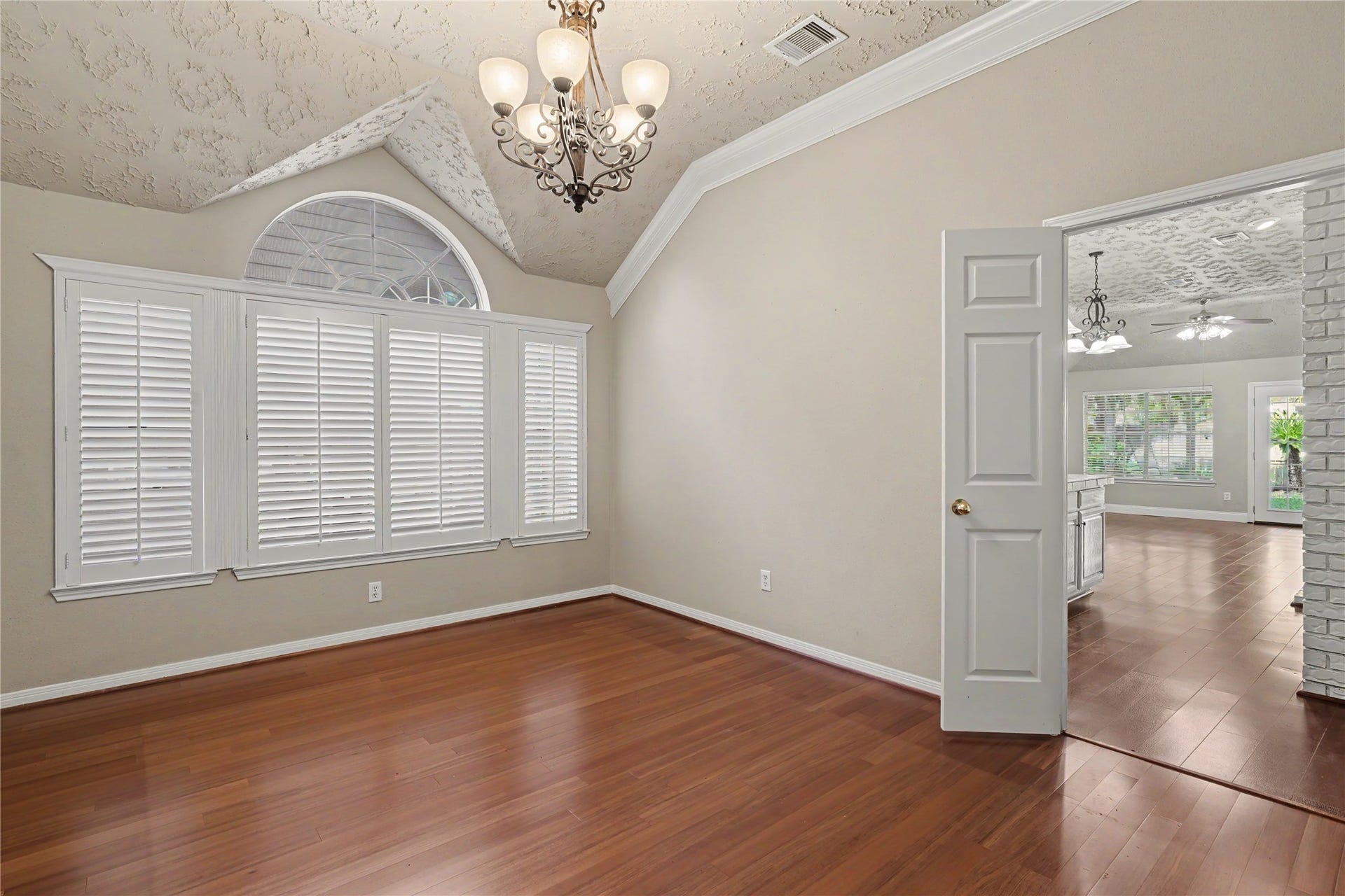 835 Maplewood Falls Court, Houston, TX 77062 835 Maplewood Falls Court, Houston, TX 77062