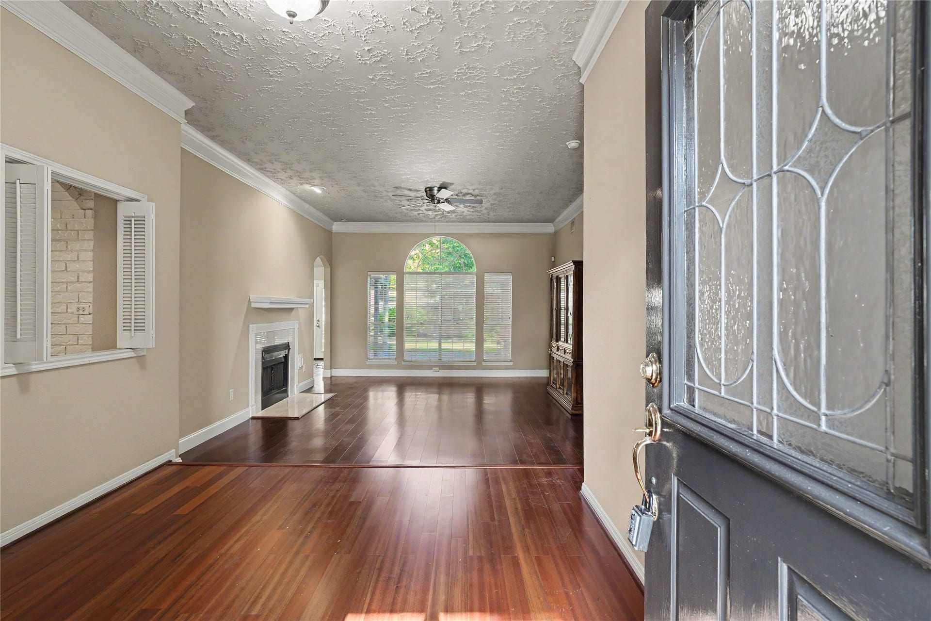 835 Maplewood Falls Court, Houston, TX 77062 835 Maplewood Falls Court, Houston, TX 77062