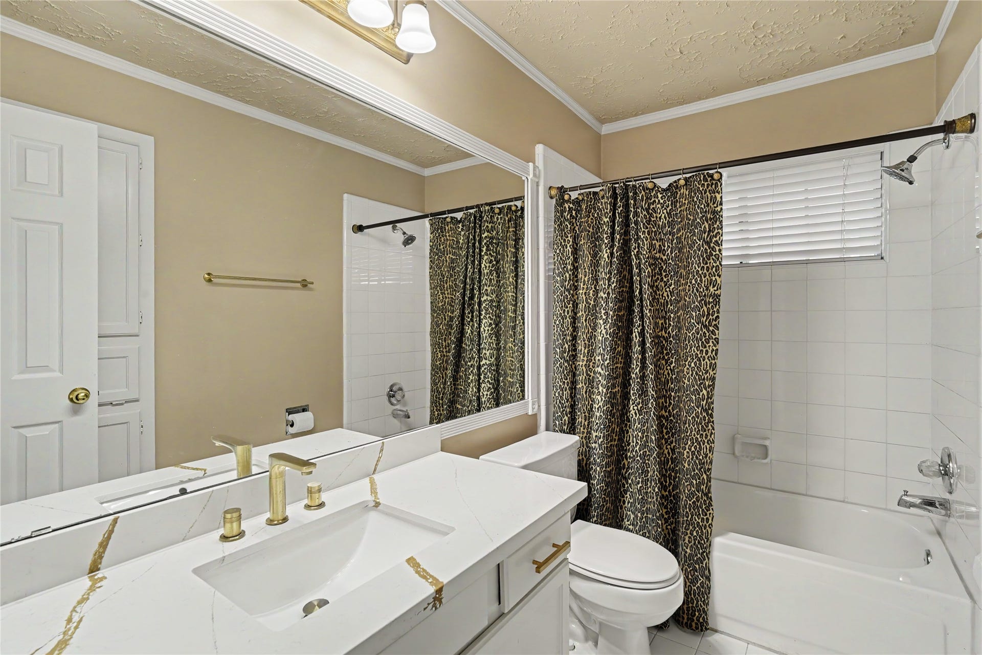 835 Maplewood Falls Court, Houston, TX 77062 835 Maplewood Falls Court, Houston, TX 77062