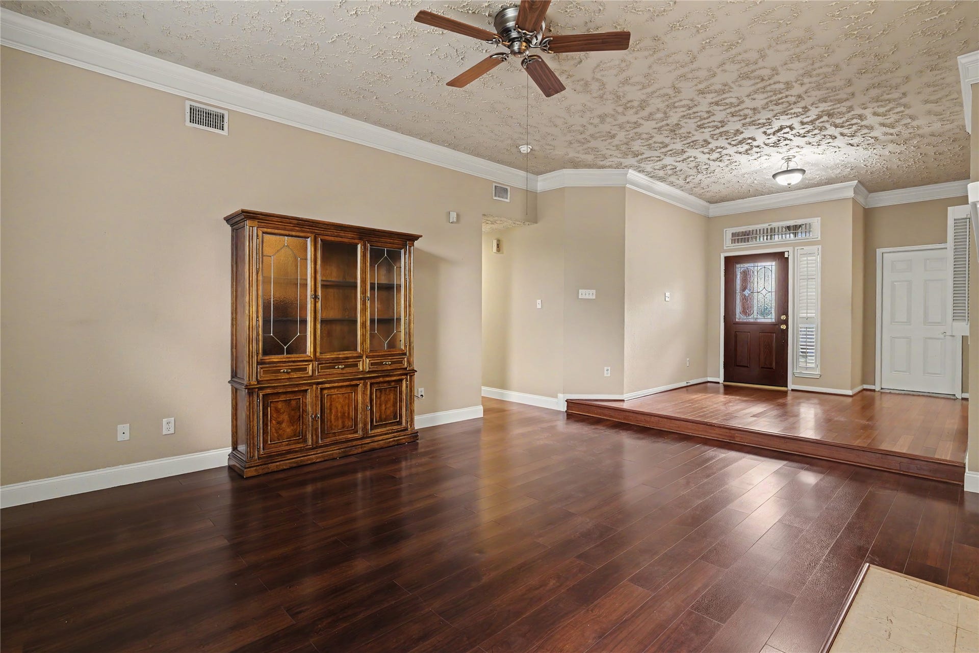 835 Maplewood Falls Court, Houston, TX 77062 835 Maplewood Falls Court, Houston, TX 77062