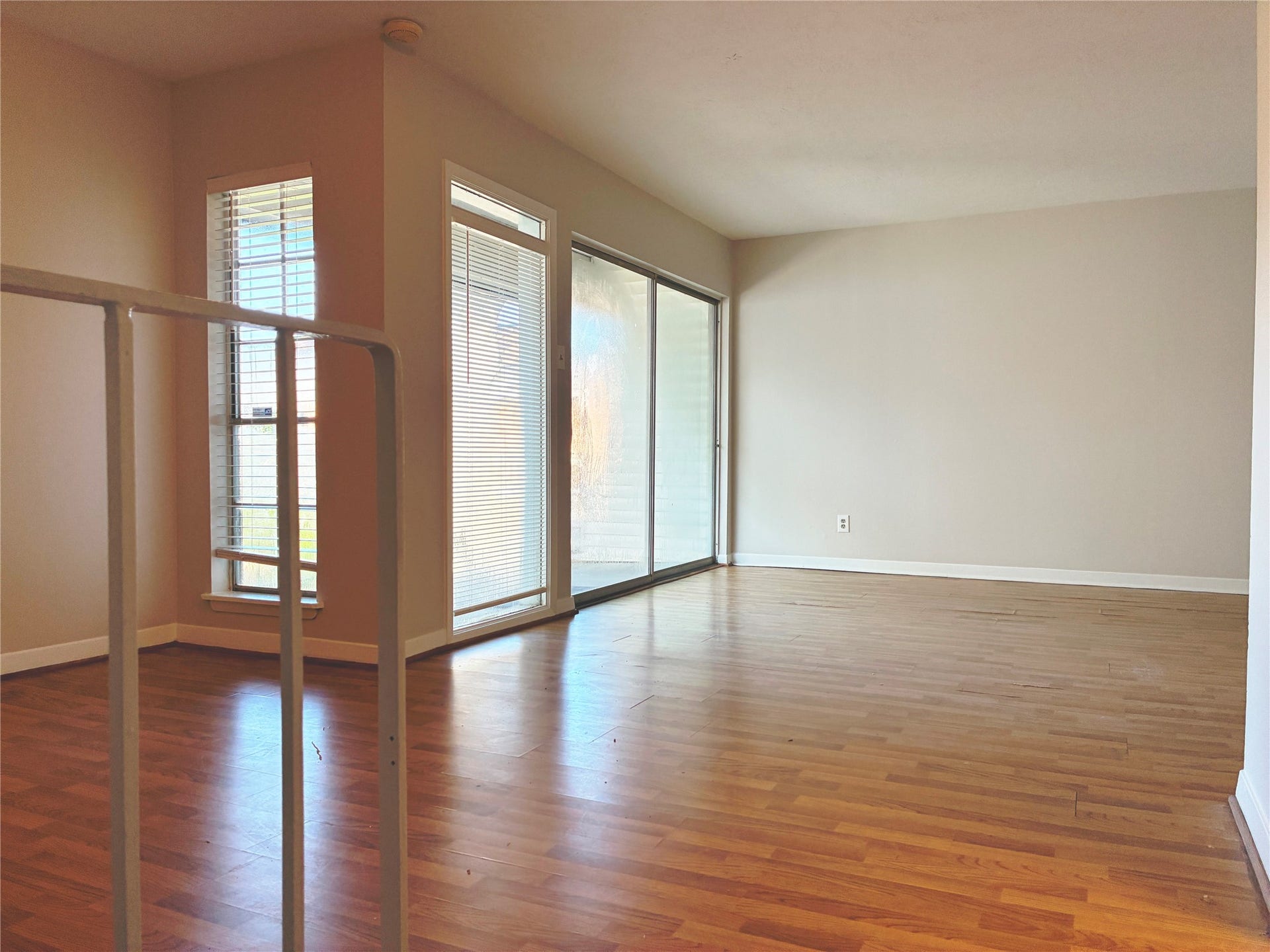 3400 Timmons Lane, #72, Houston, TX 77027 Open living
