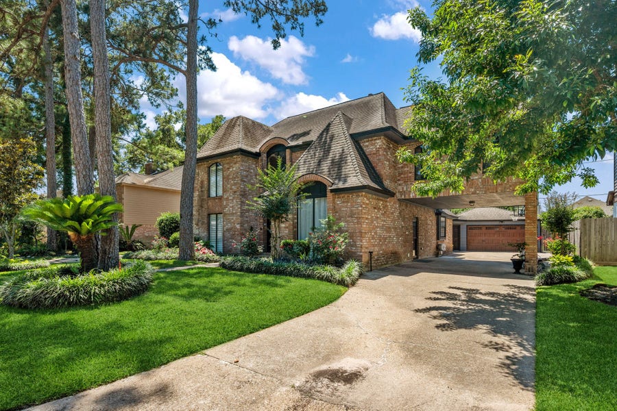 Property photo for 15327 Gettysburg Drive, Tomball, TX