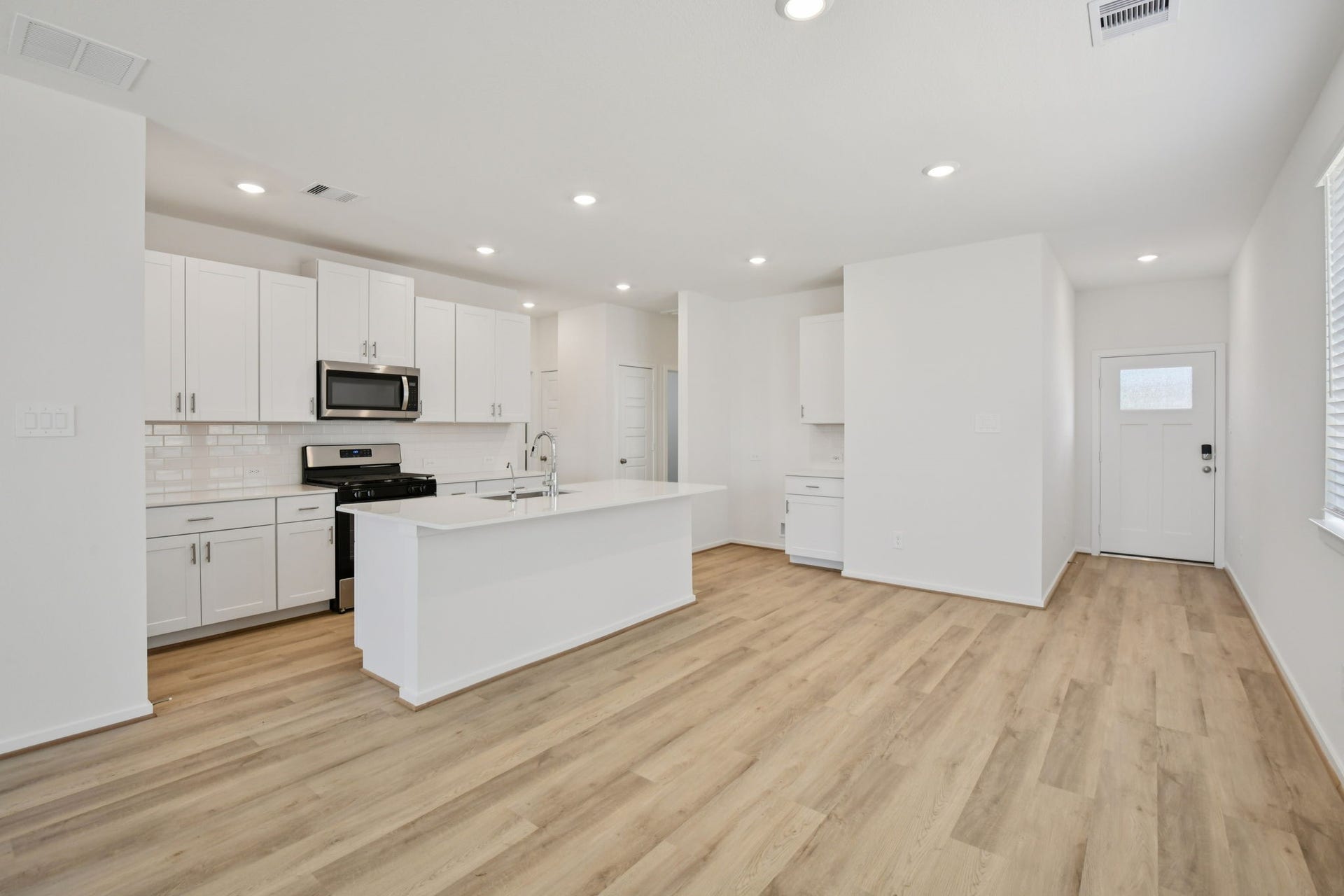 31018 Rivage Beach Drive, Huffman, TX 77336 31018 Rivage Beach Drive, Huffman, TX 77336