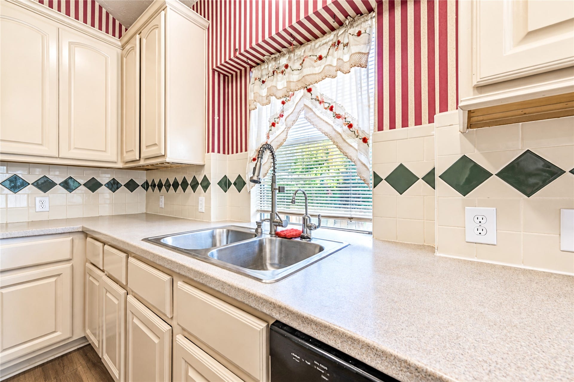 12619 Vineyard Trail Lane, Sugar Land, TX 77478