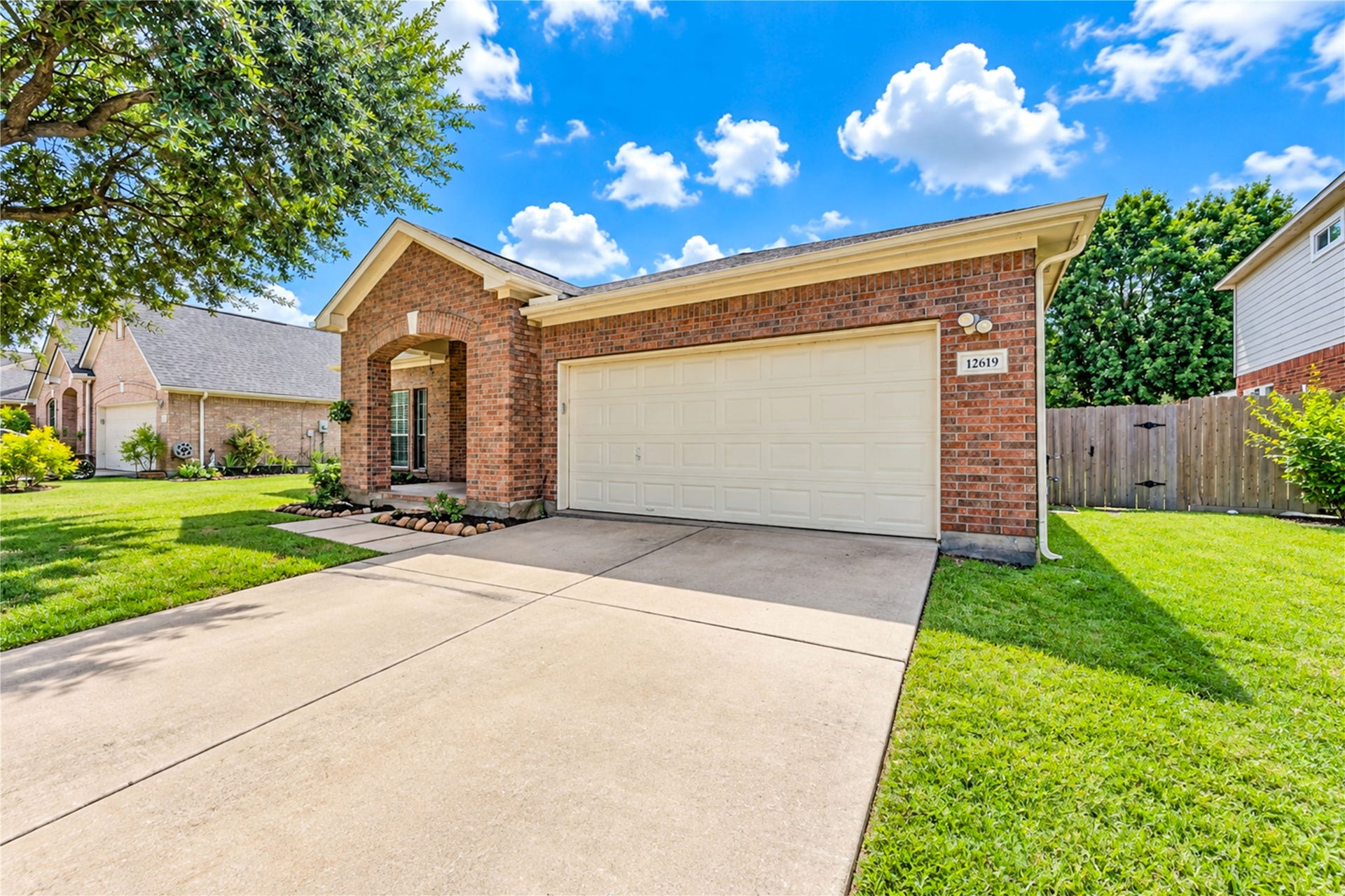 12619 Vineyard Trail Lane, Sugar Land, TX 77478