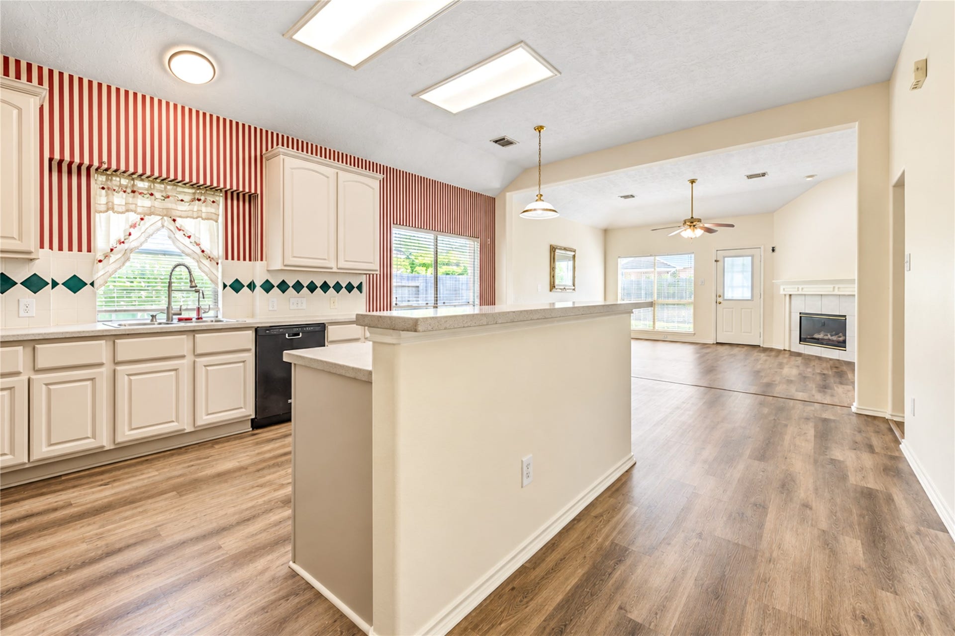 12619 Vineyard Trail Lane, Sugar Land, TX 77478
