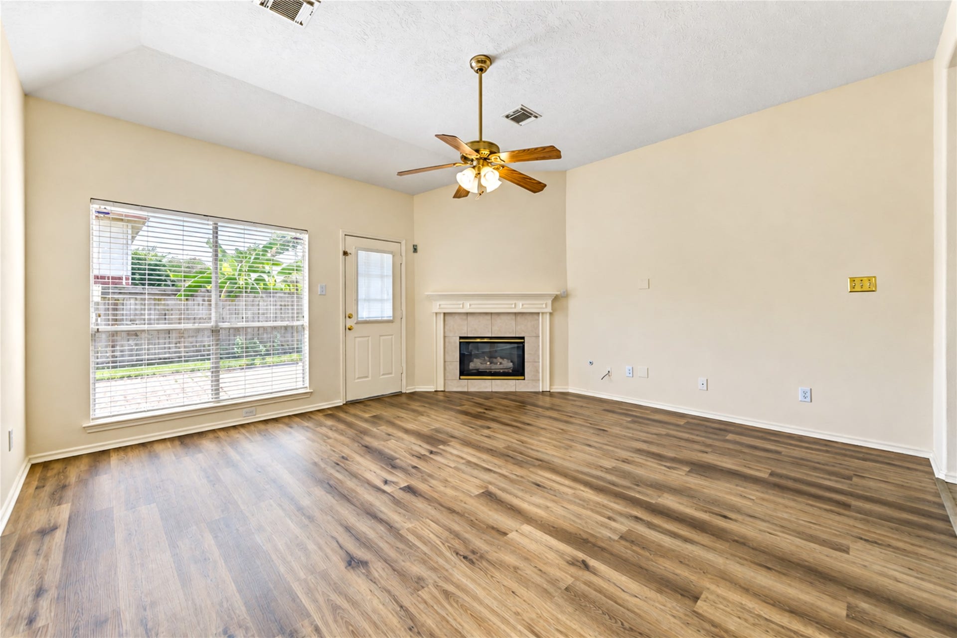 12619 Vineyard Trail Lane, Sugar Land, TX 77478
