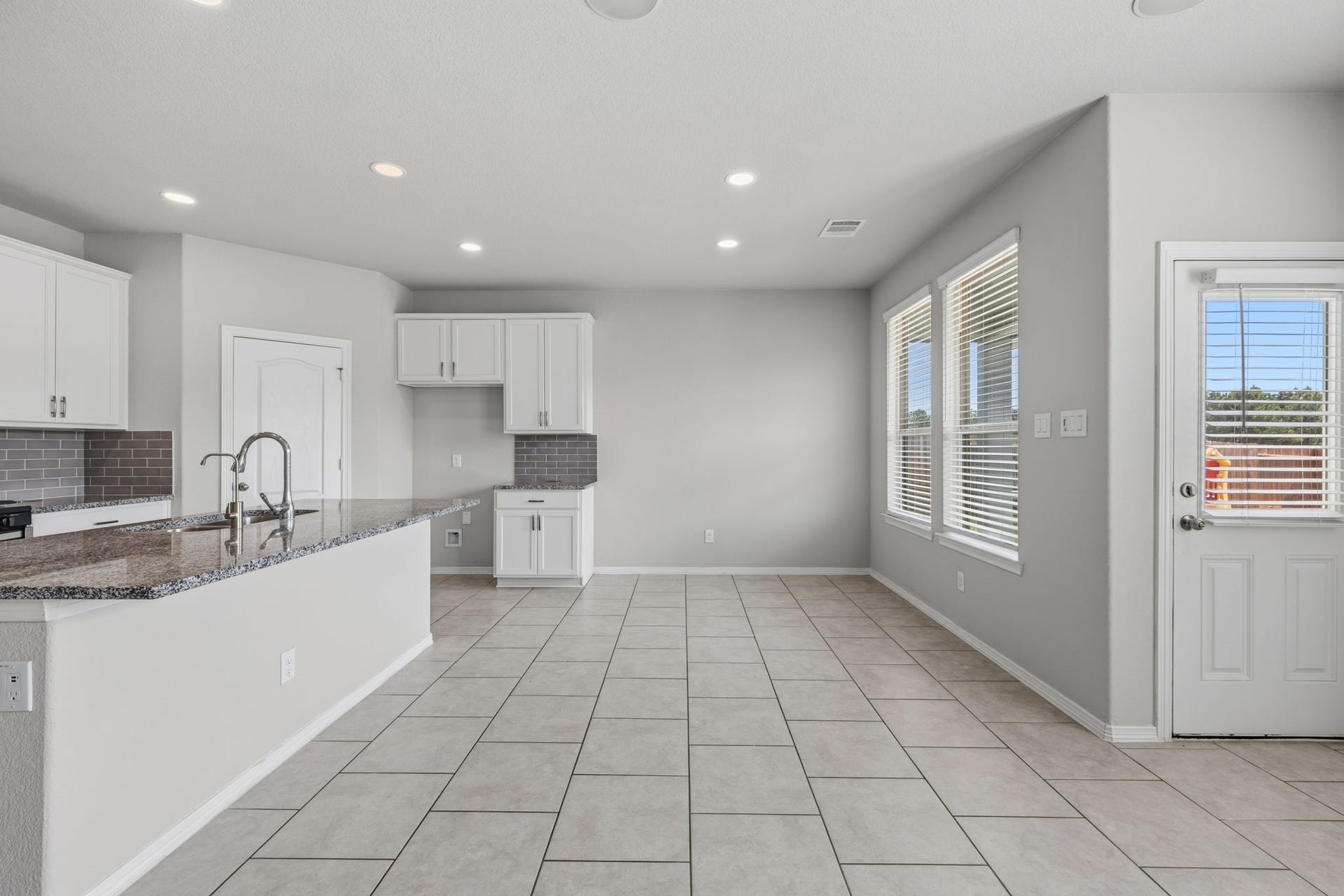 19956 Northpark Elm Lane, Porter, TX 77365
