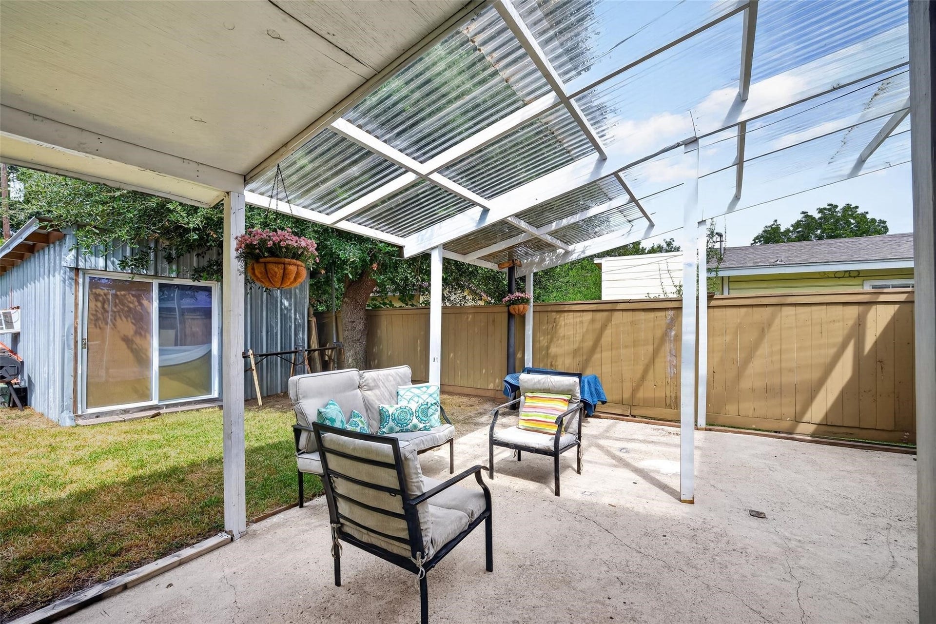 6910 Bintliff Boulevard, #B, Houston, TX 77074