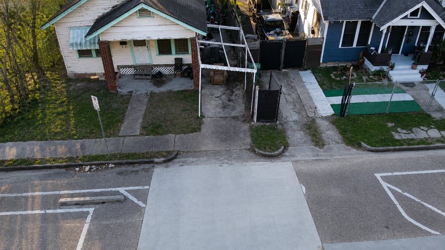 Property photo for 2305 Elysian Street, Houston, TX