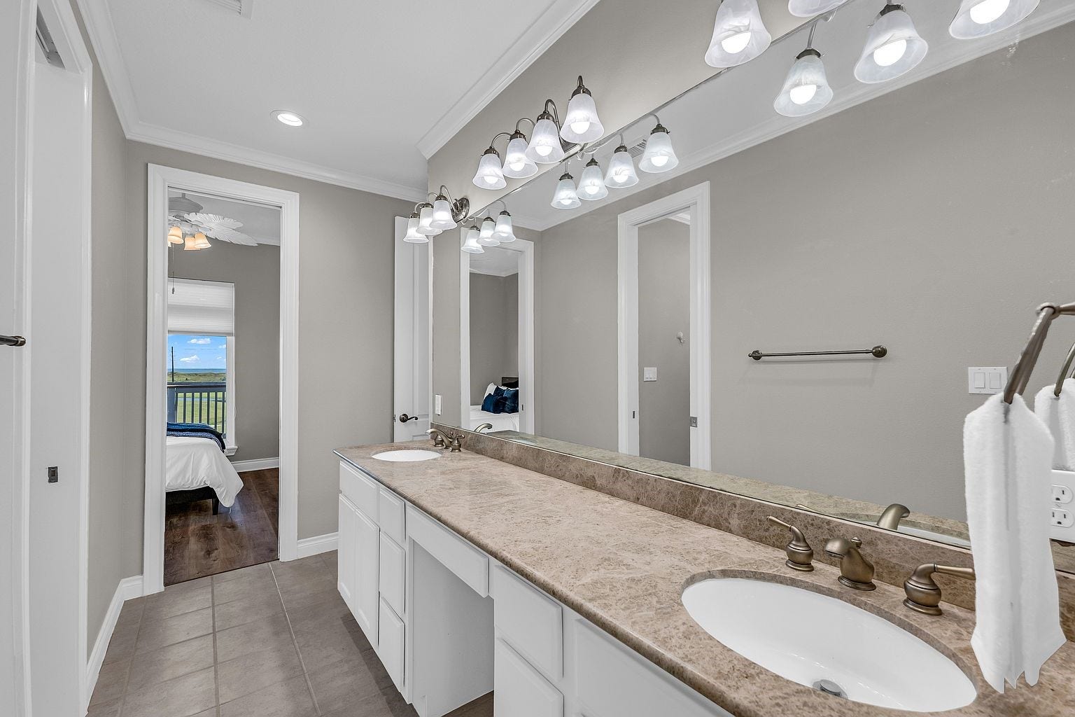 25043 Sausalito Drive, Galveston, TX 77554 25043 Sausalito Drive, Galveston, TX 77554