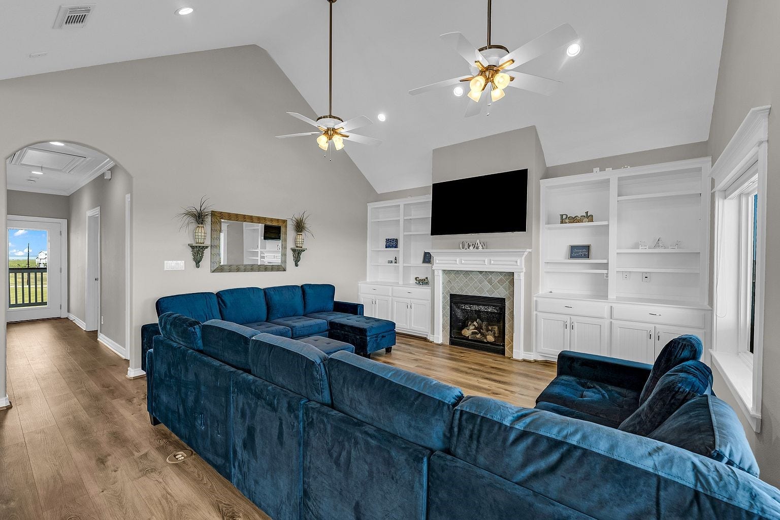 25043 Sausalito Drive, Galveston, TX 77554 25043 Sausalito Drive, Galveston, TX 77554